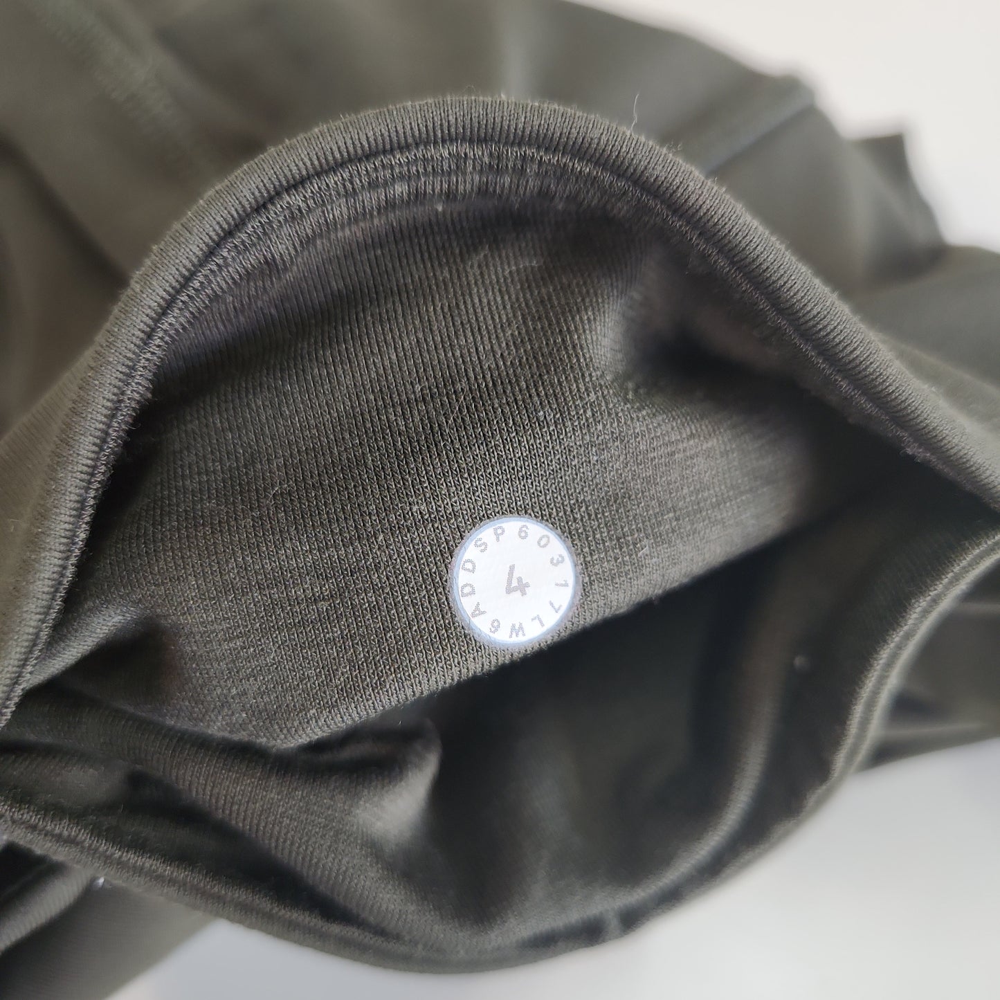 Lululemon Train Times Women's Crop Pants 17" Olive - Size 4