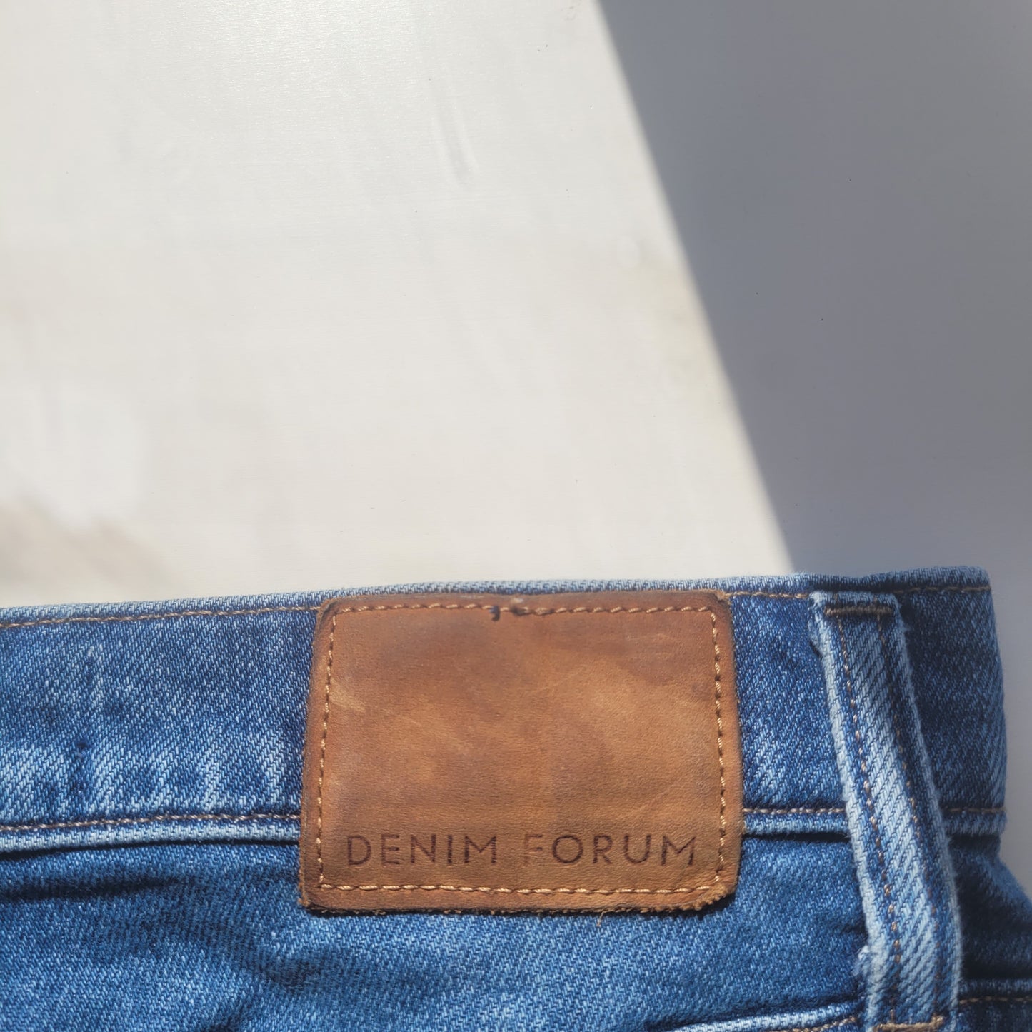 Denim Forum The Yoko High Rise Slim Women's Jeans Light Washed - Size 26