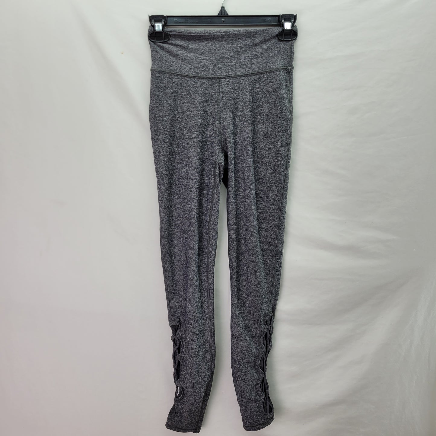 Lululemon Tied To It 7/8 Women's Tight 25" Heathered Black/Dark Carbon - Size 4
