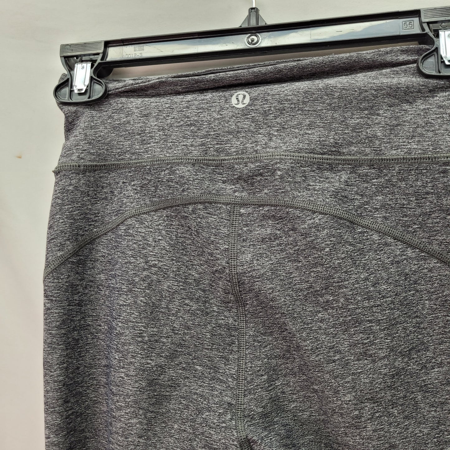 Lululemon Tied To It 7/8 Women's Tight 25" Heathered Black/Dark Carbon - Size 4
