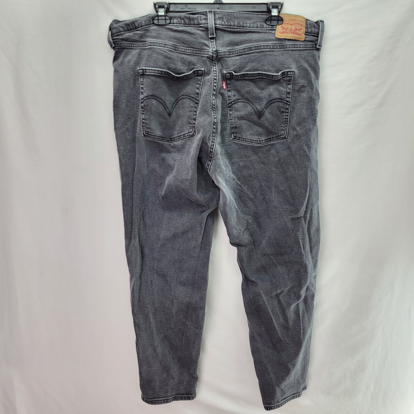 Levi's Women's High Waisted Mom Jeans Black - 18