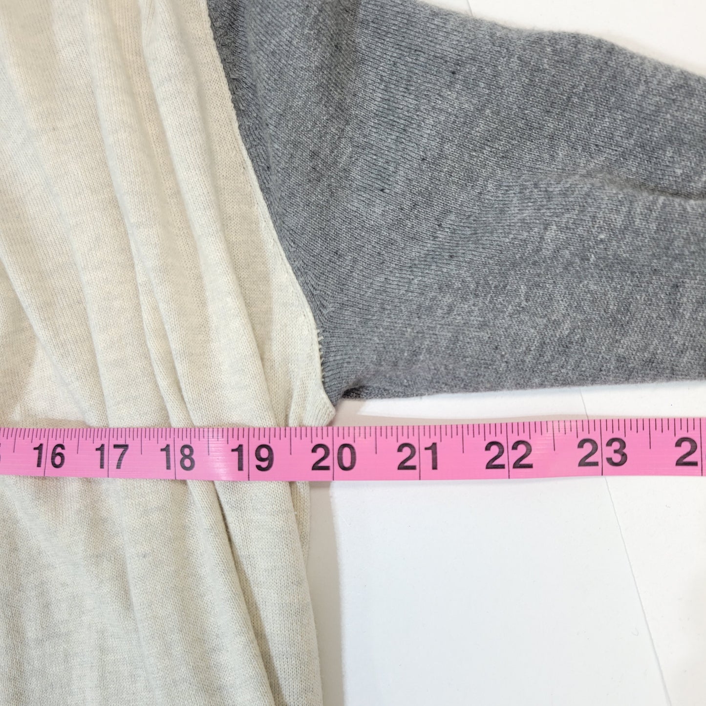 Wilfred Silk and Cashmere Women's Cardigan Light Grey/Black - Small