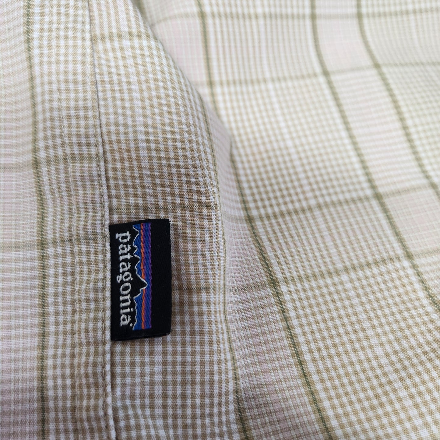 Patagonia Outdoor Hiking Long Sleeve Men's Button Up Shirt Plaid - Size XL