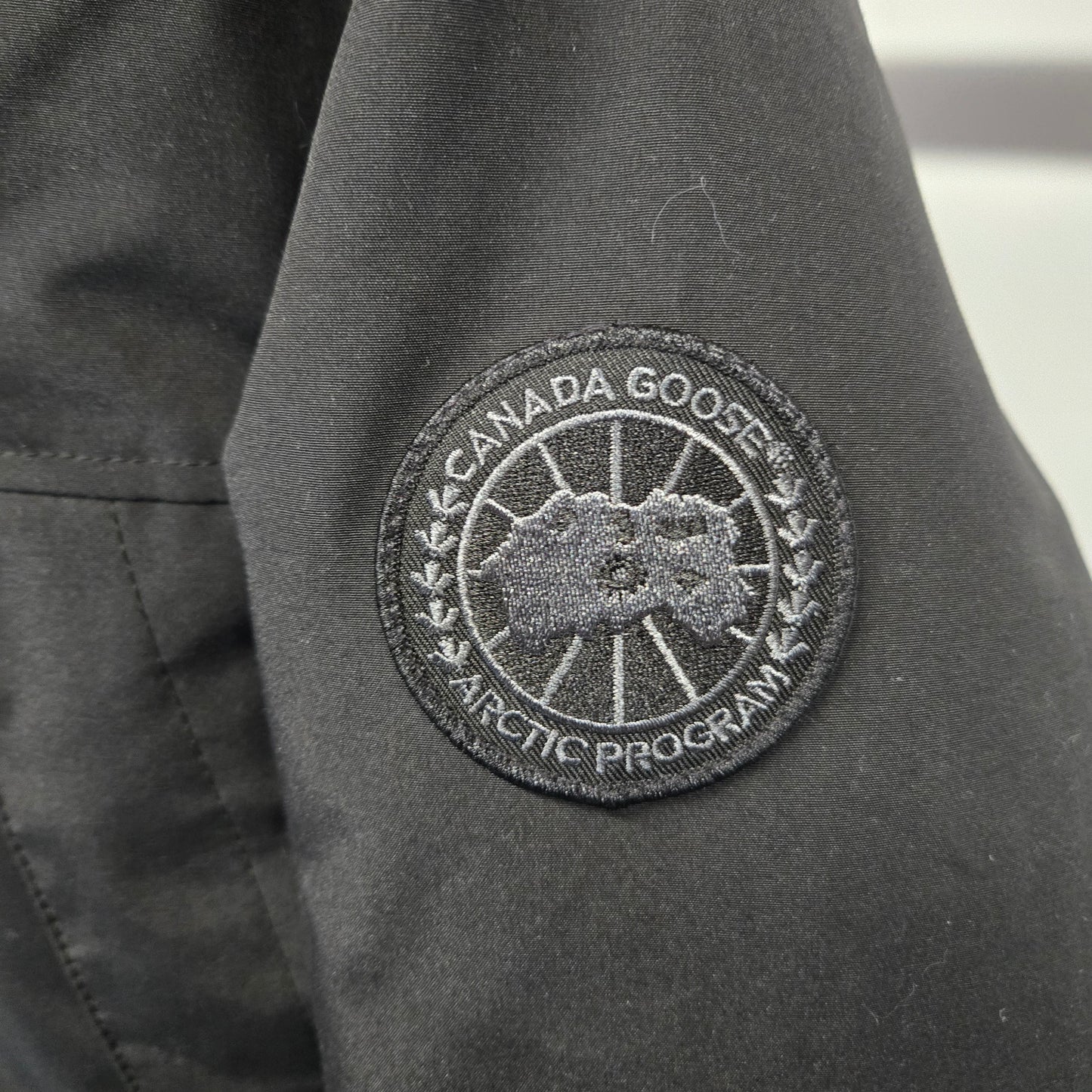 Canada Goose Sherridon Men's Parka Jacket Black - Size Small (Label 2073MB)