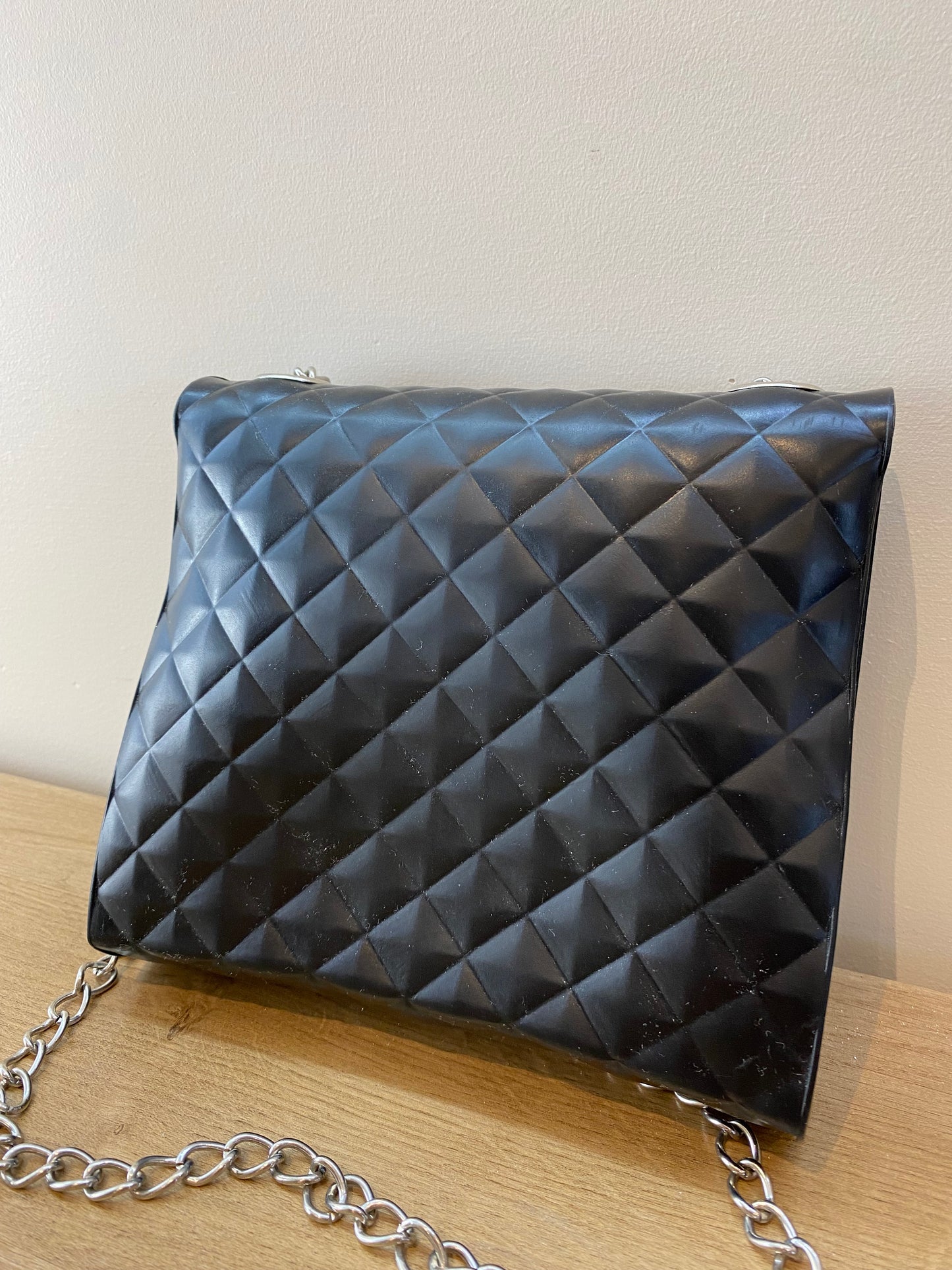 Hello Kitty Quilted Leather Shoulder Bag Chain Strap Crossbody Black
