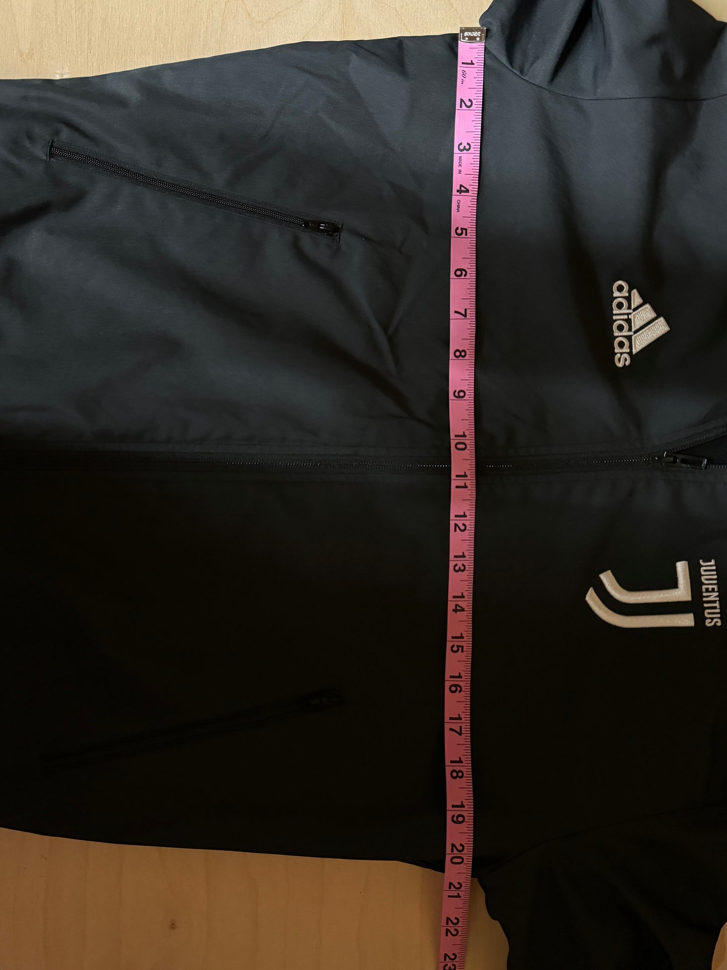 Adidas Juventus Men's Zip up Jacket Black - Size S