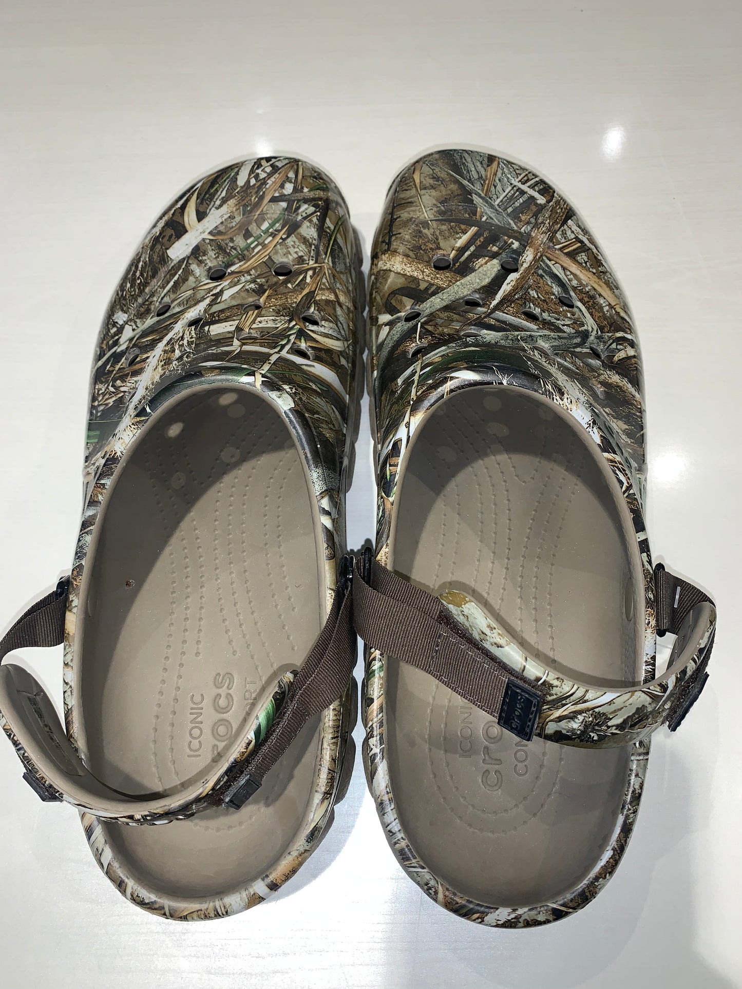 Crocs Classic Sandals Camo - Men's Size 13