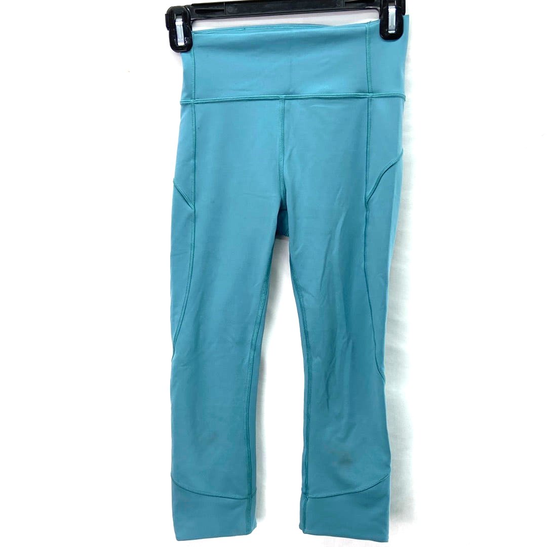 Lululemon In Movement Crop Pants Everlux Women's 19" Blue - Size 4