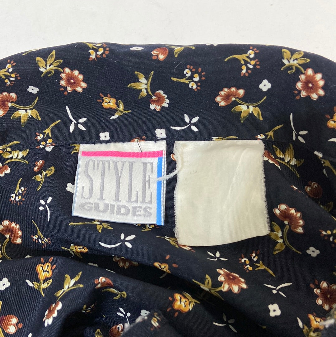 Styles Guides Women's Floral Button Up Shirt - XL