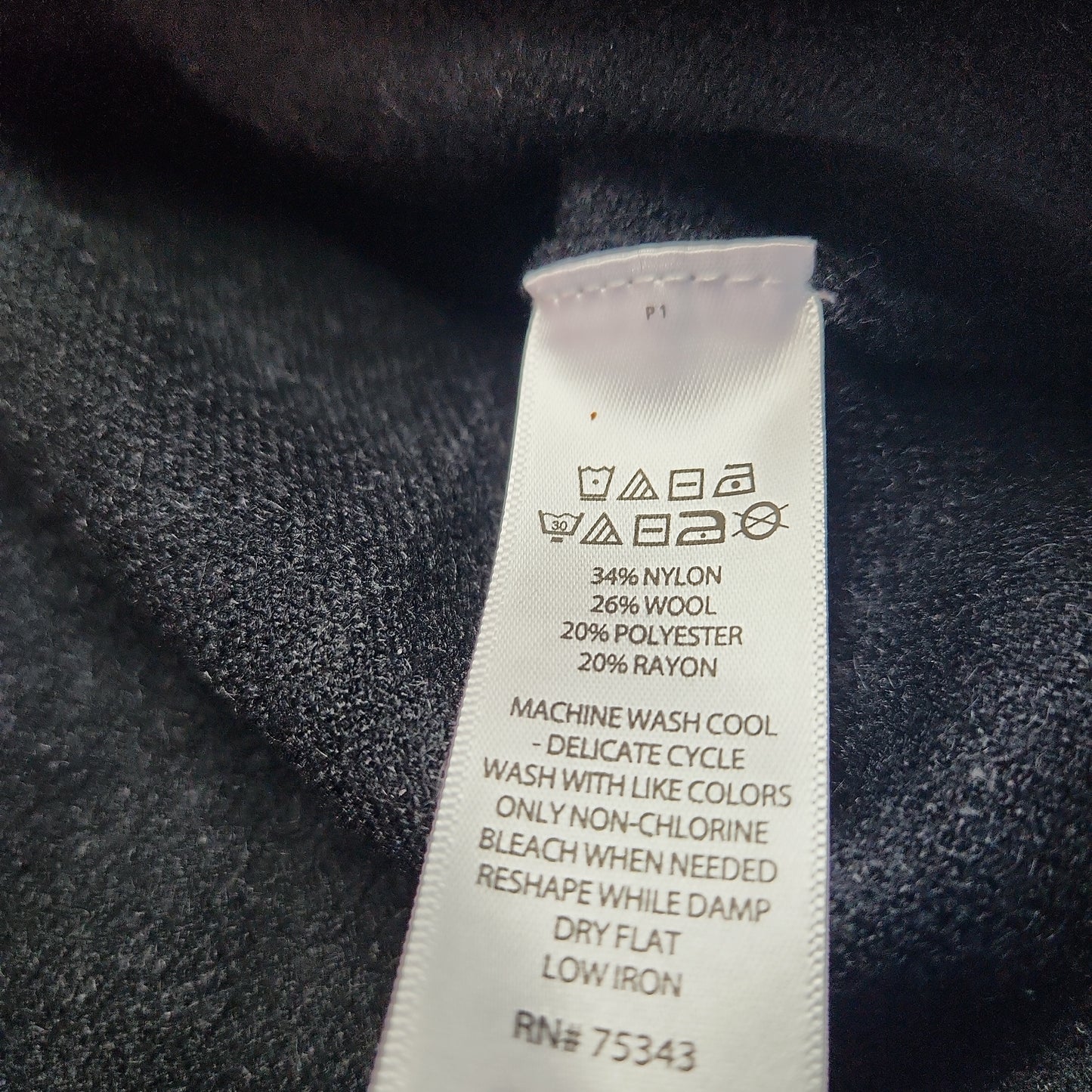 Max Studio Women's Sweater Grey/Black - Medium