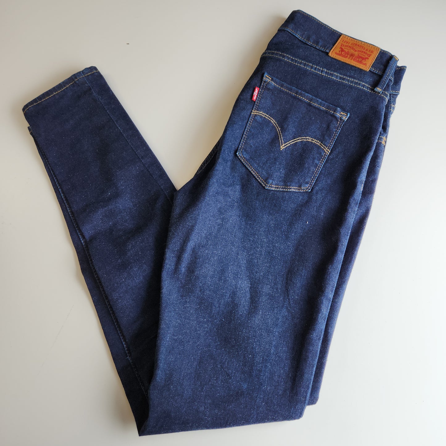 Levi's 720 High Rise Super Skinny Medium Washed - 27