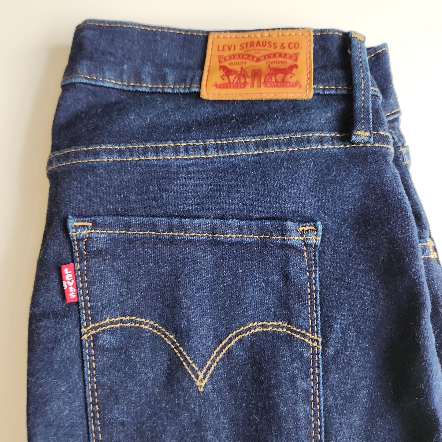 Levi's 720 High Rise Super Skinny Medium Washed - 27