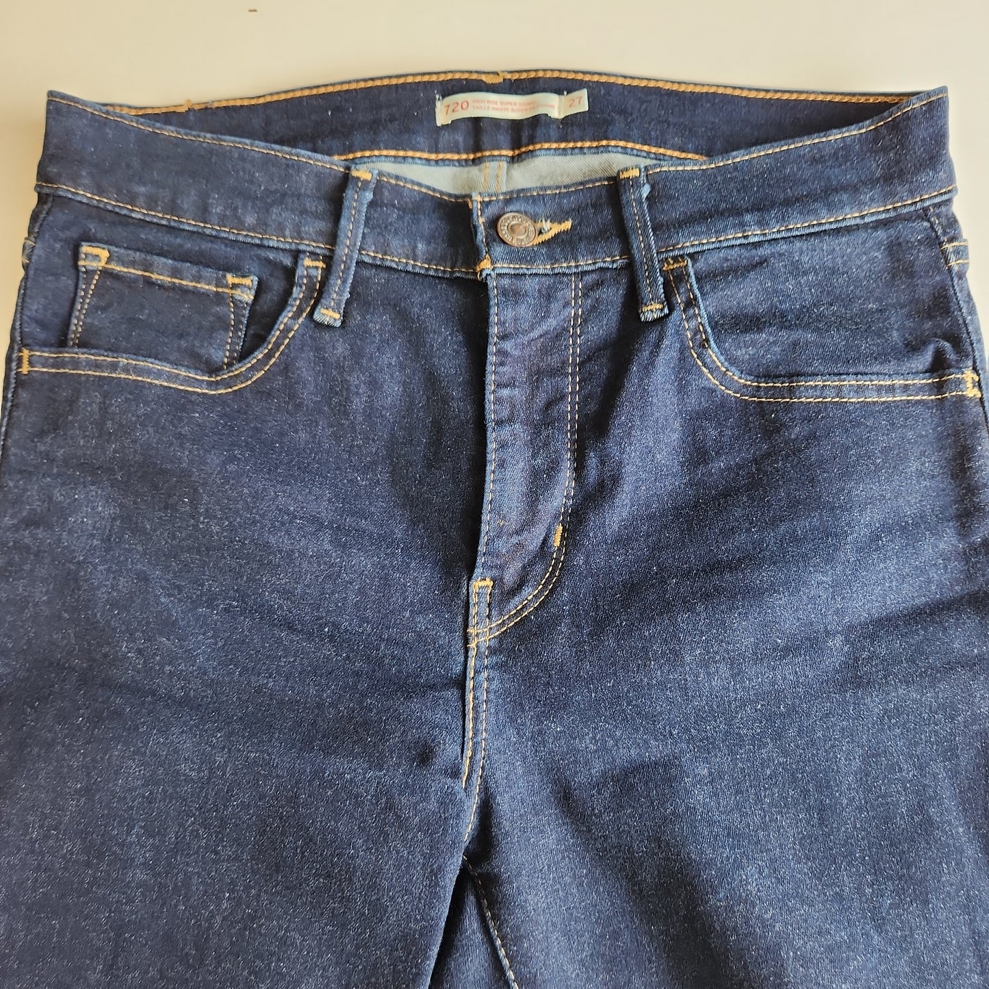 Levi's 720 High Rise Super Skinny Medium Washed - 27