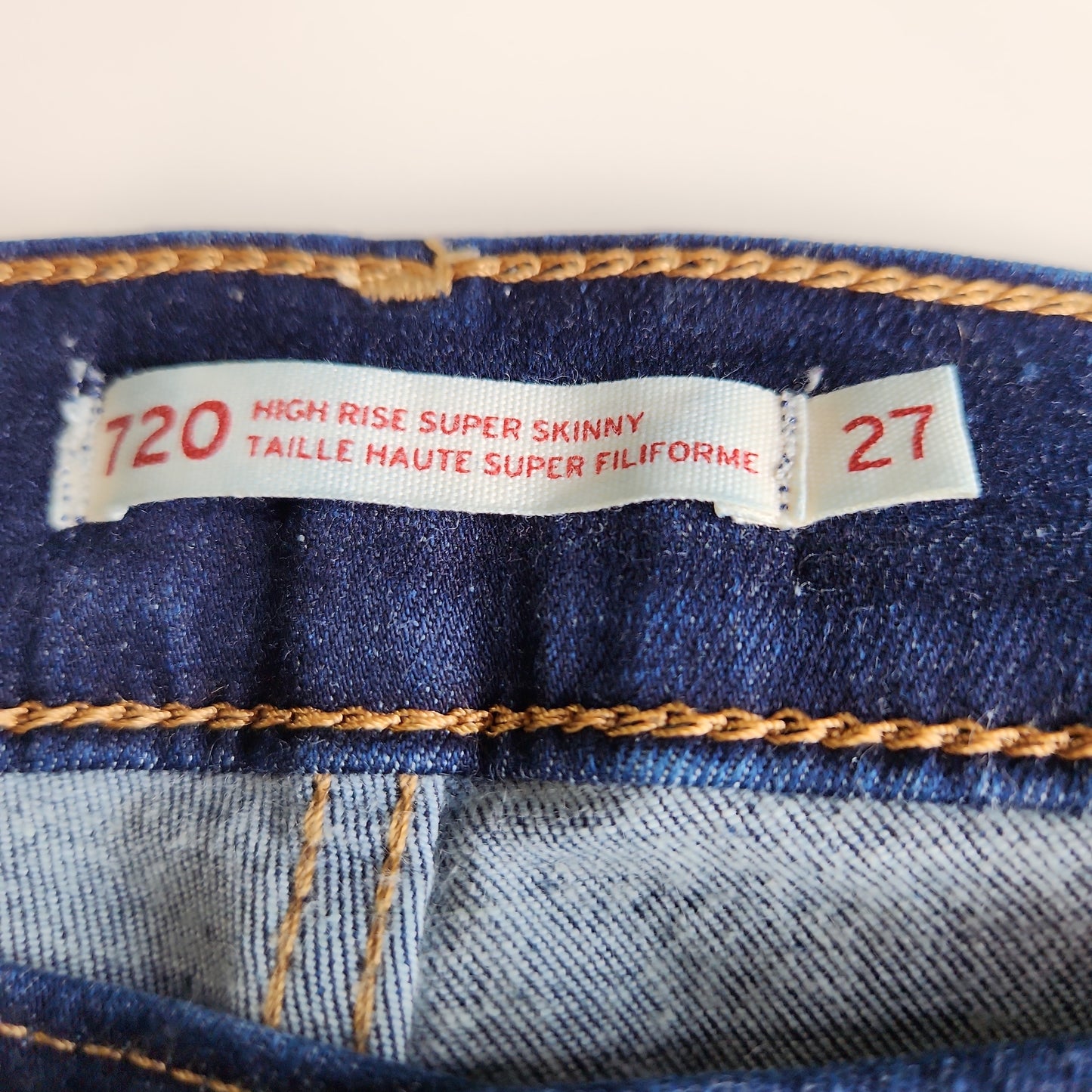 Levi's 720 High Rise Super Skinny Medium Washed - 27