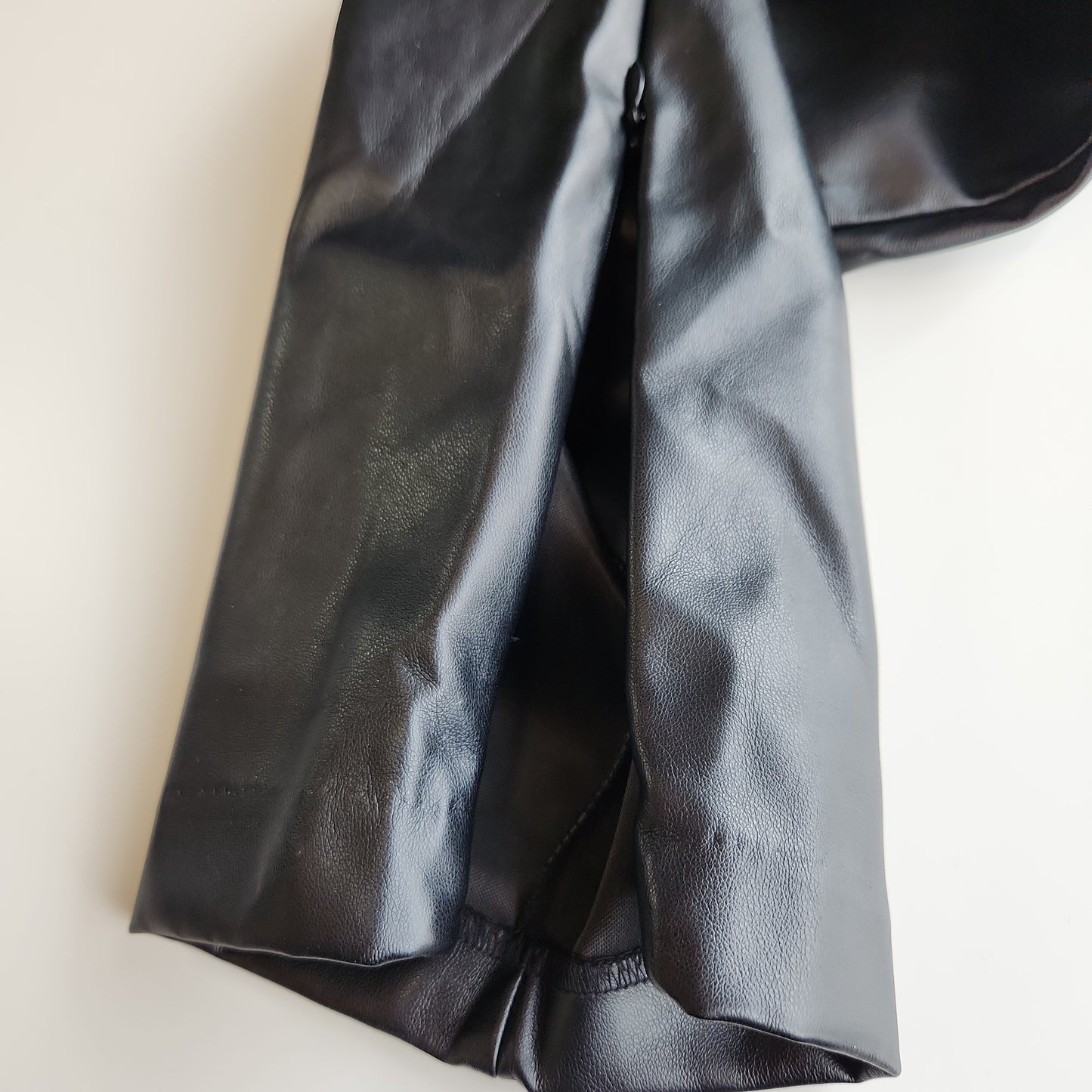 Halston Faux Leather Pants Black - Large