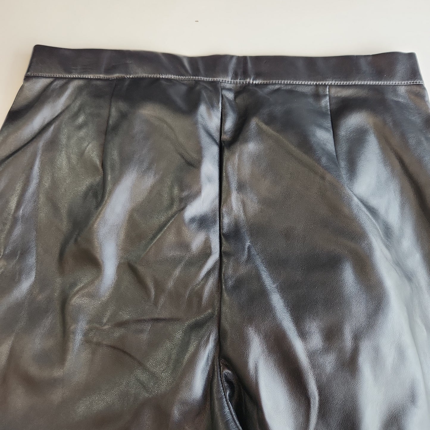 Halston Faux Leather Pants Black - Large