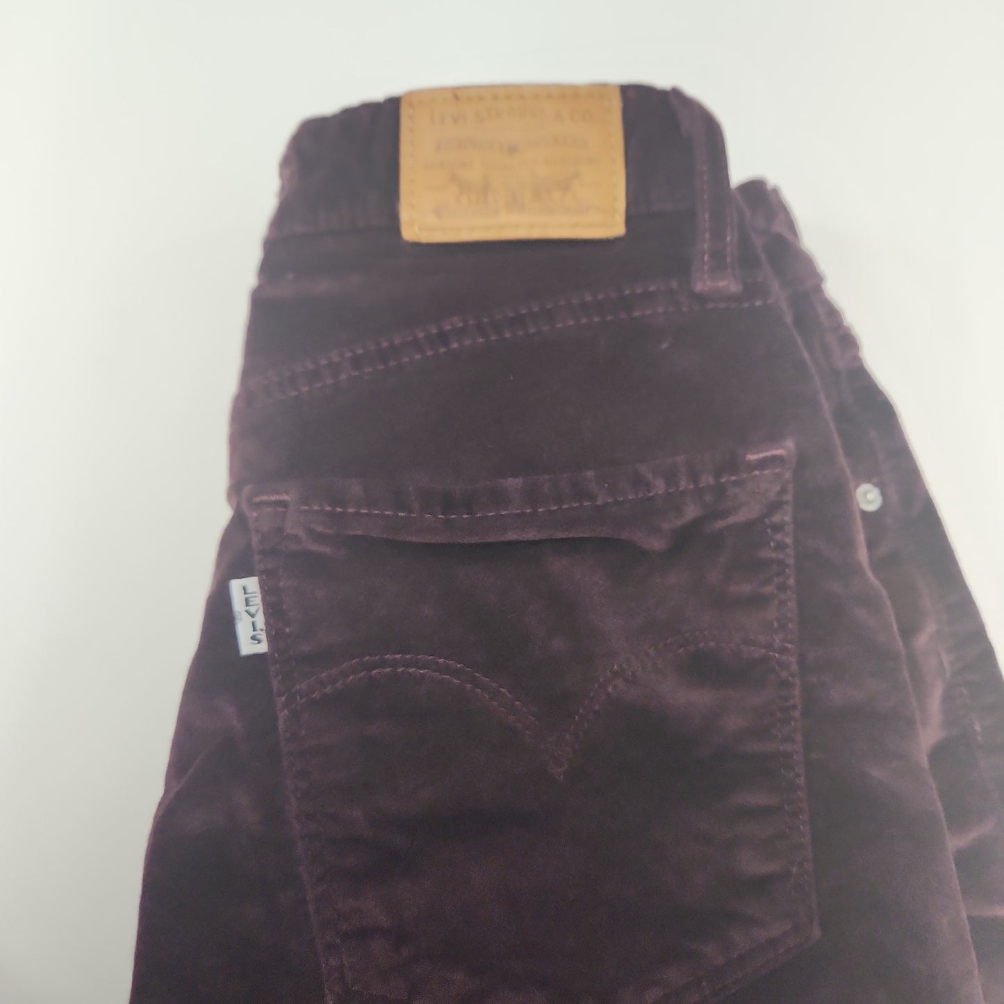 Levi's 721 Velvet High Rise Skinny Women's Pants Burgundy - Size 27