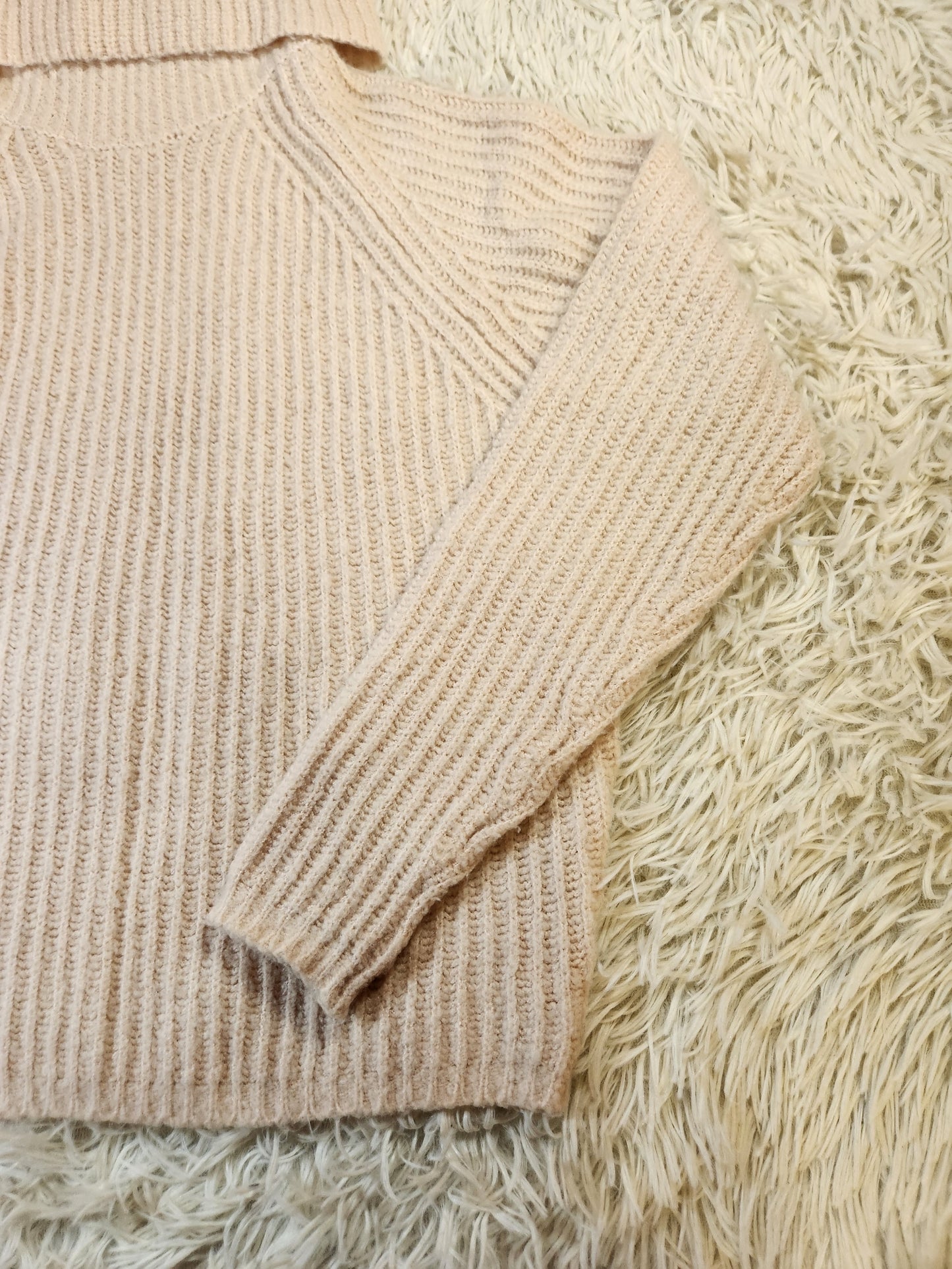 Garage Turtle Neck Pullover Women's Sweater Tan/Pink - XS