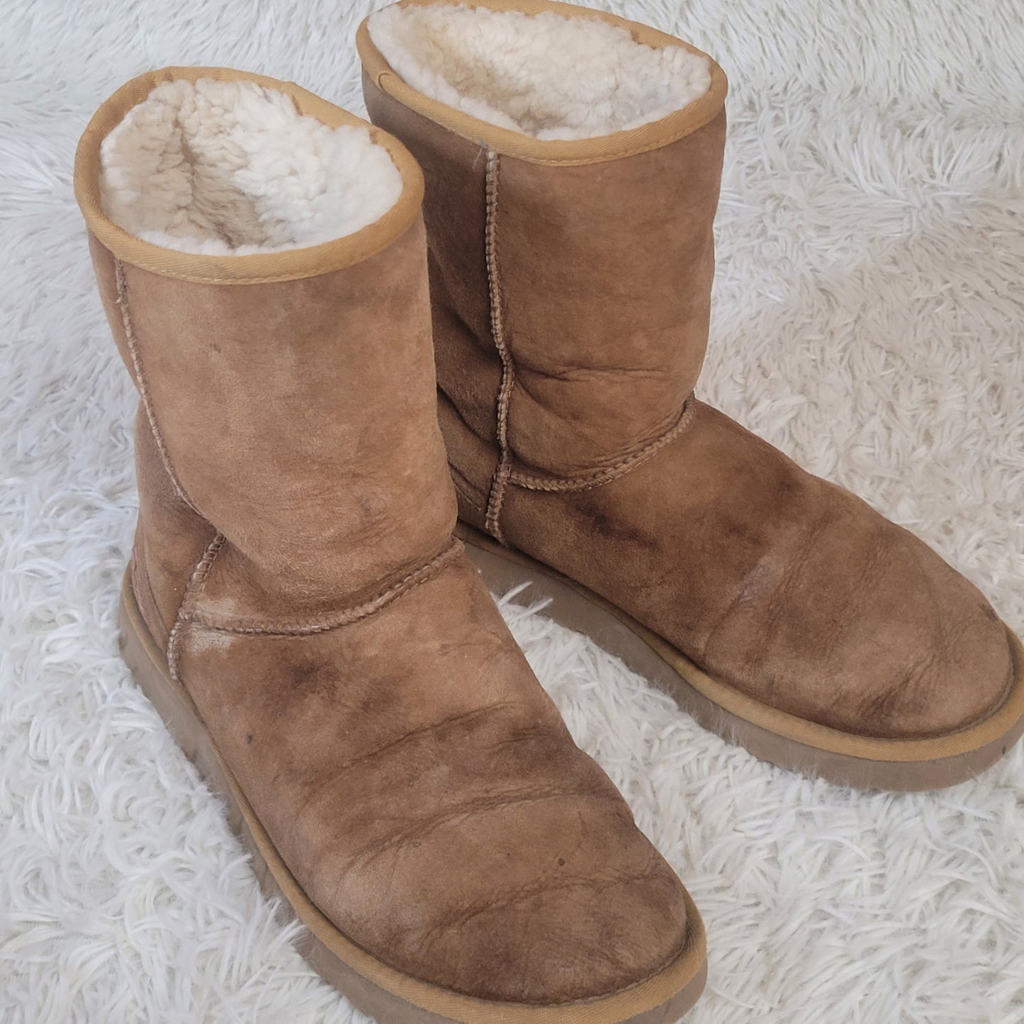 UGG Boots - 10