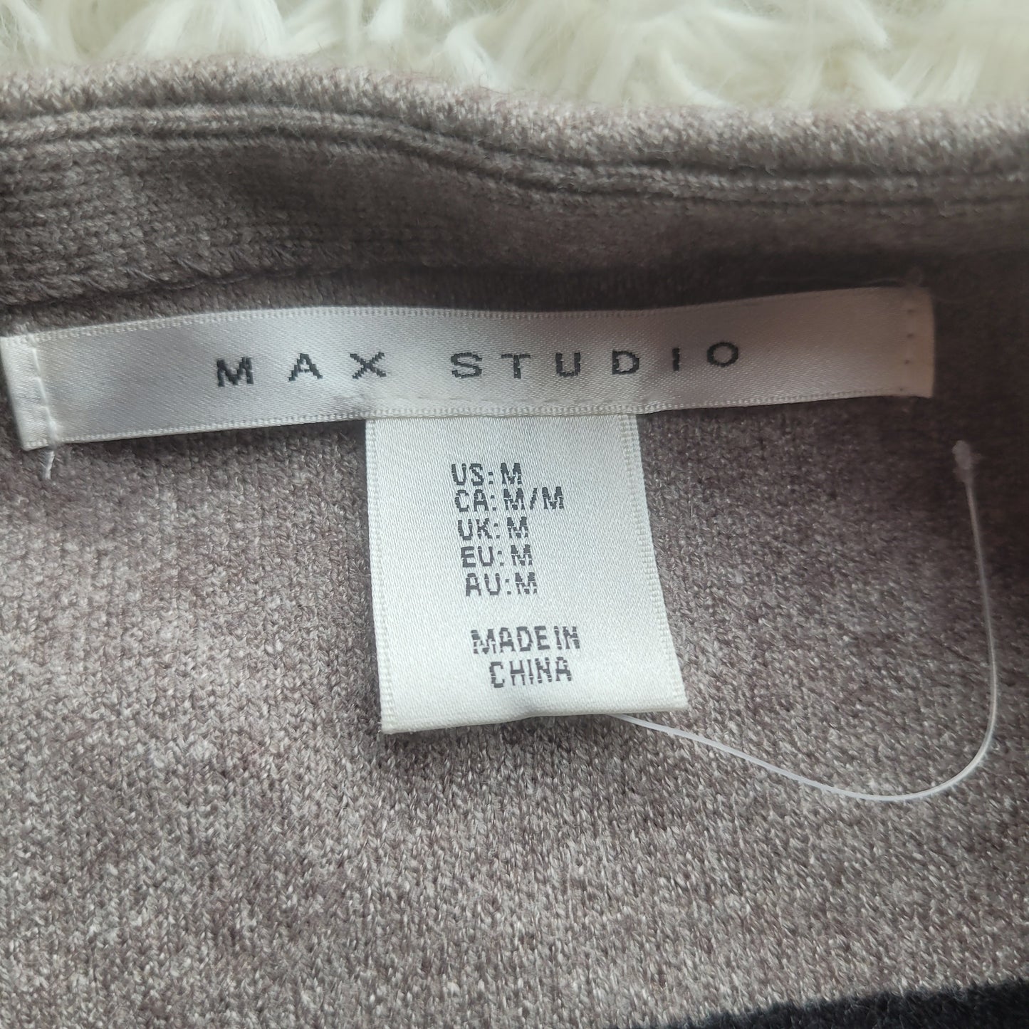 Max Studio Women's Sweater Grey/Black - Medium