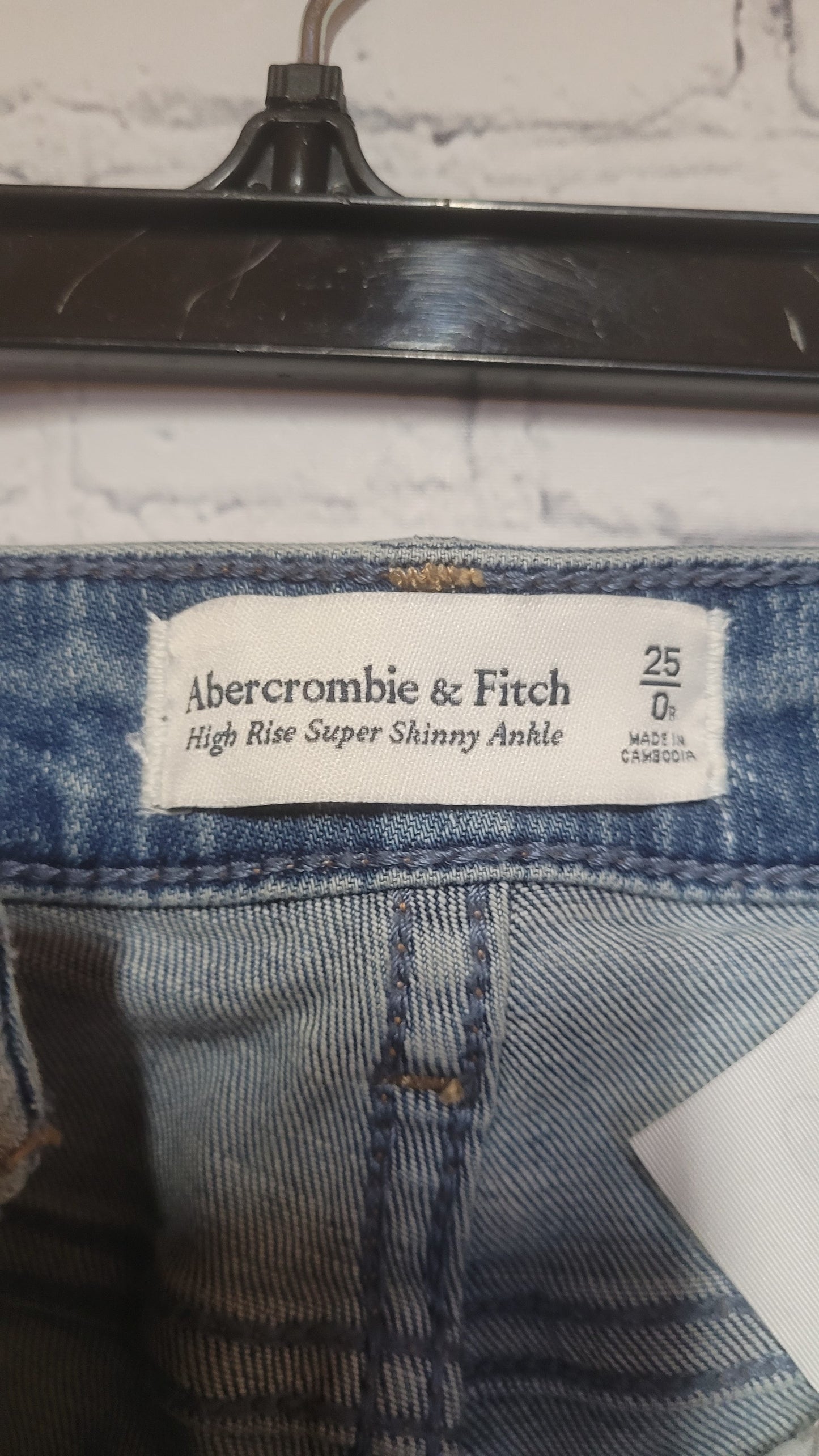 Abercrombie & Fitch High Rise Skinny Jeans Light Washed - 25