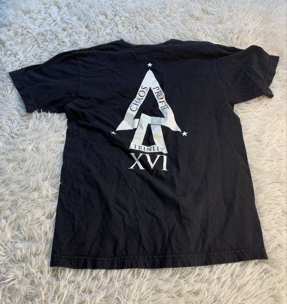 Undefeated Men's T-Shirt Black - Size Medium