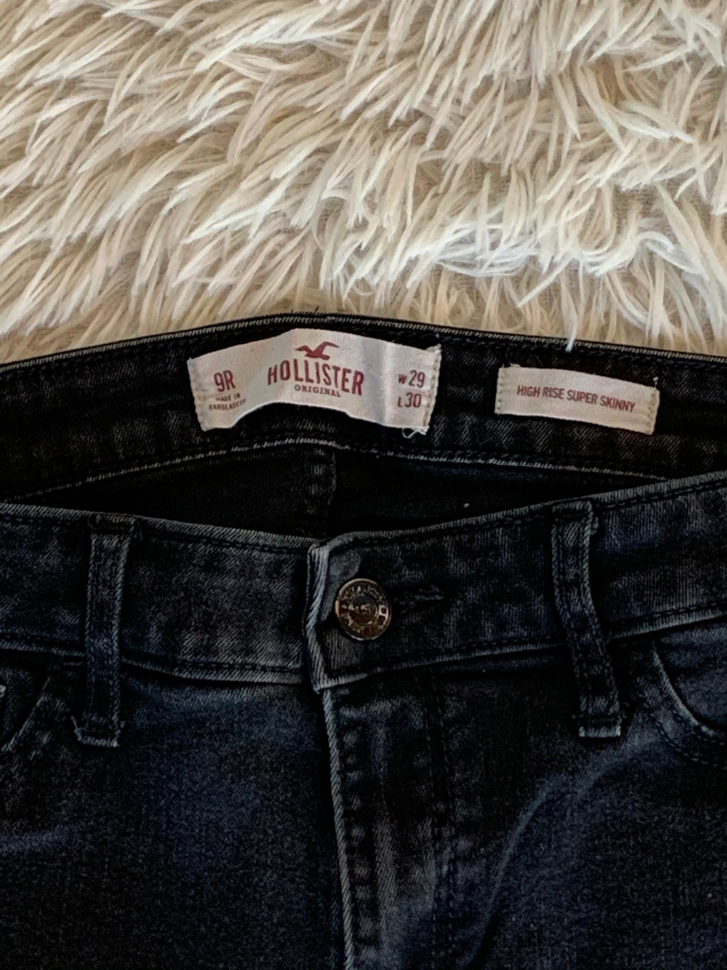 Hollister Women's High Rise Super Skinny Jeans Black - Size 29 x 30