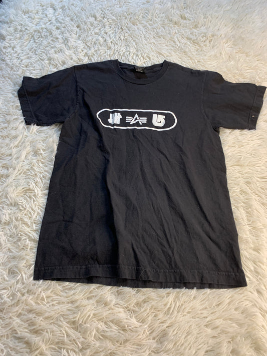 Undefeated Men's T-Shirt Black - Size Medium