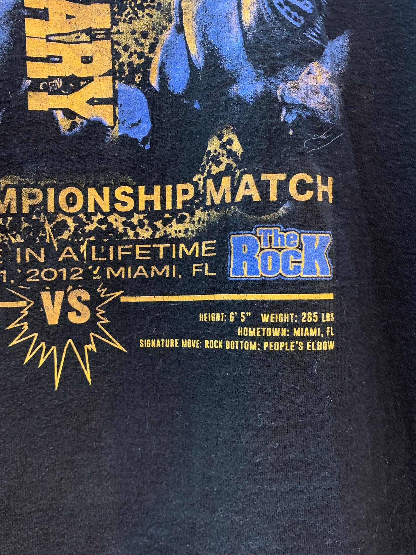 WWE Wrestlemania 2012 (Rare) Cena VS the Rock T-Shirt - Size Medium