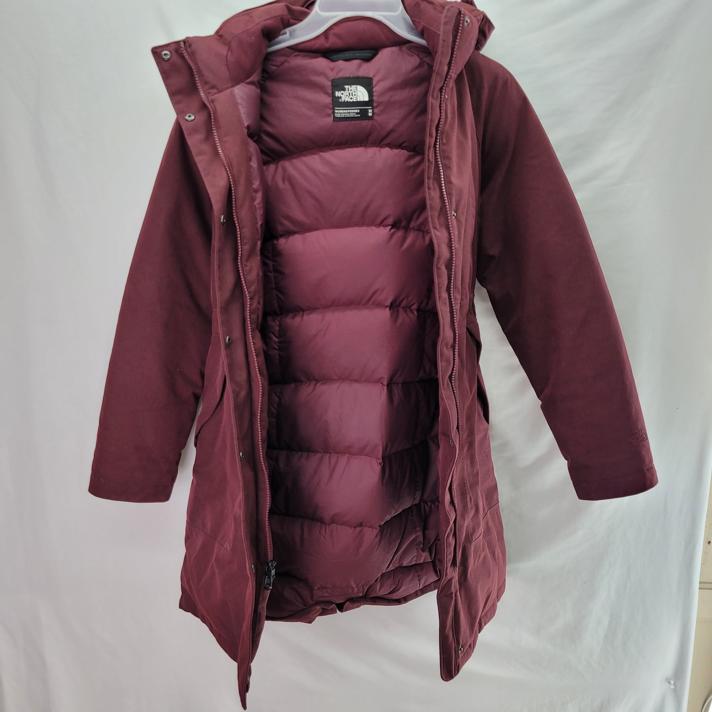 The North Face Women's Winter Jacket Dark Pink - Medium