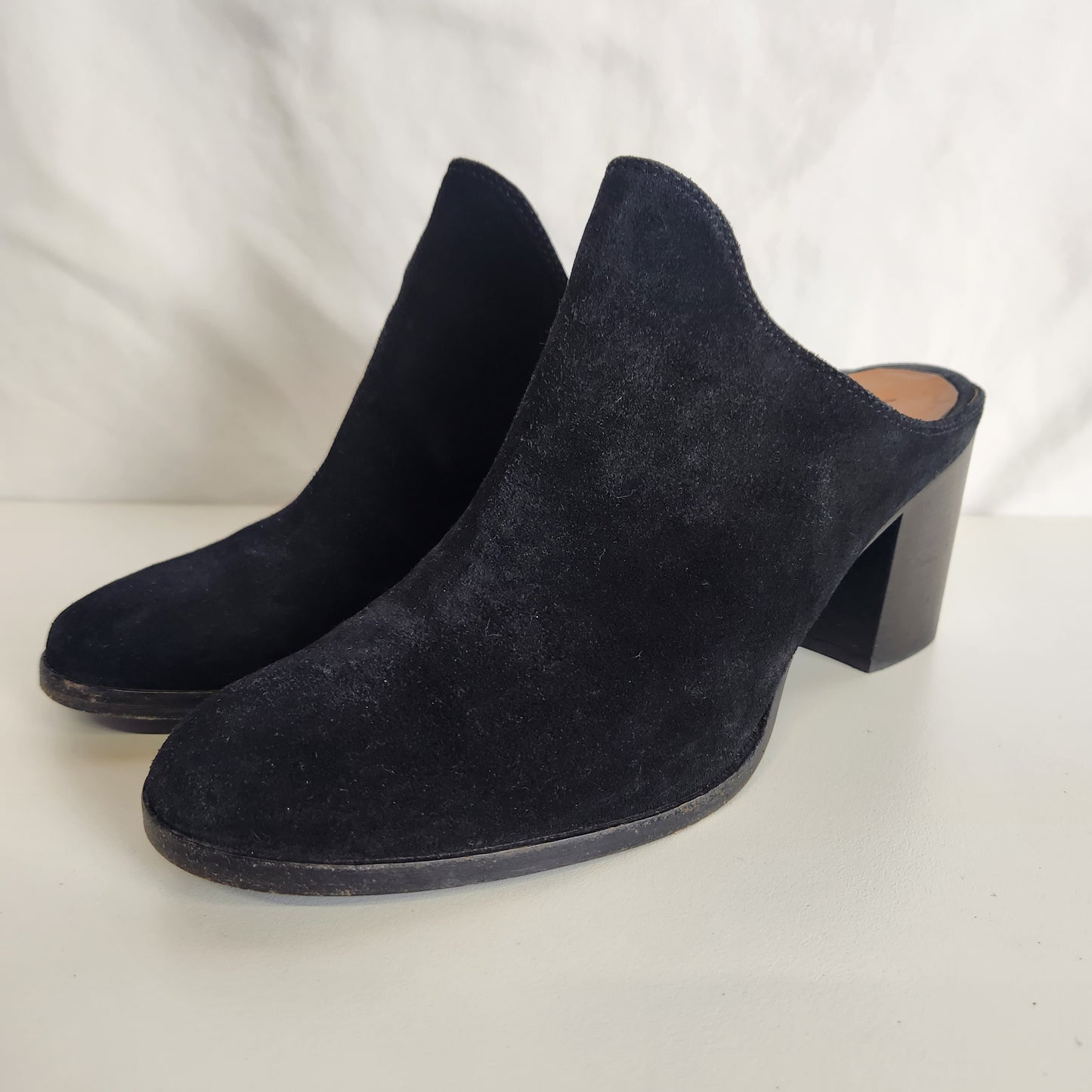 Frye Naomi Women's Clog/Mule Shoes Black Oiled Suede - Size 8