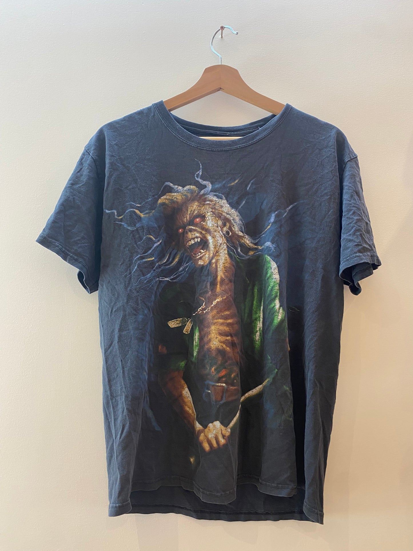 Iron Maiden 2010 The Final Frontier Tour Shirt RARE Graphic Vintage - Large