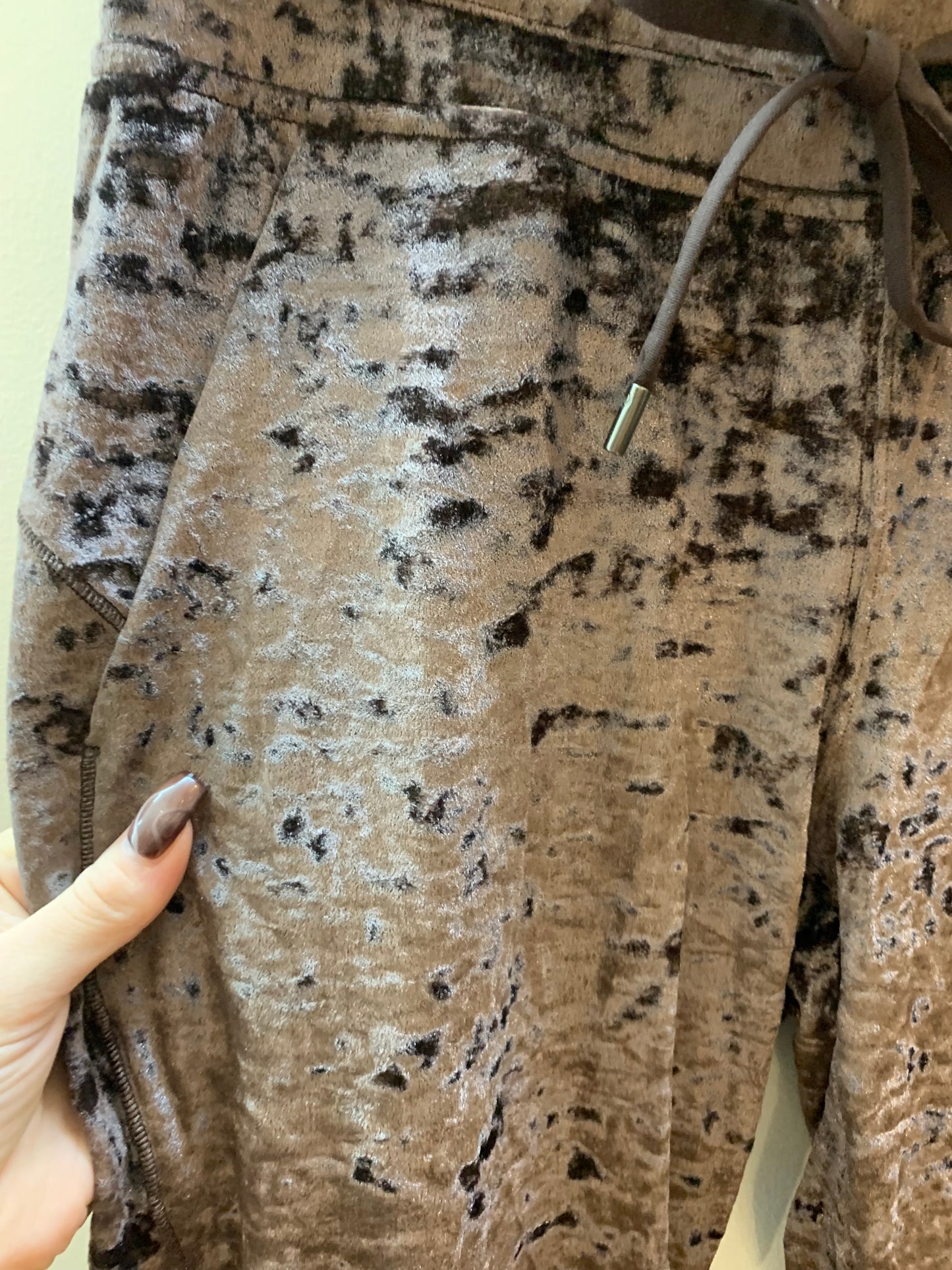 Lululemon Ready to Crush Jogger Pants Velvet French Press - Size 4