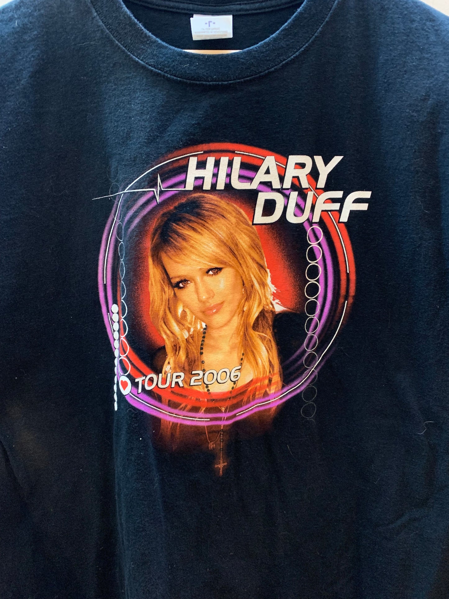 Anvil Hilary Duff 2006 Canada Tour Vintage Y2K T-Shirt Black - Unisex Large