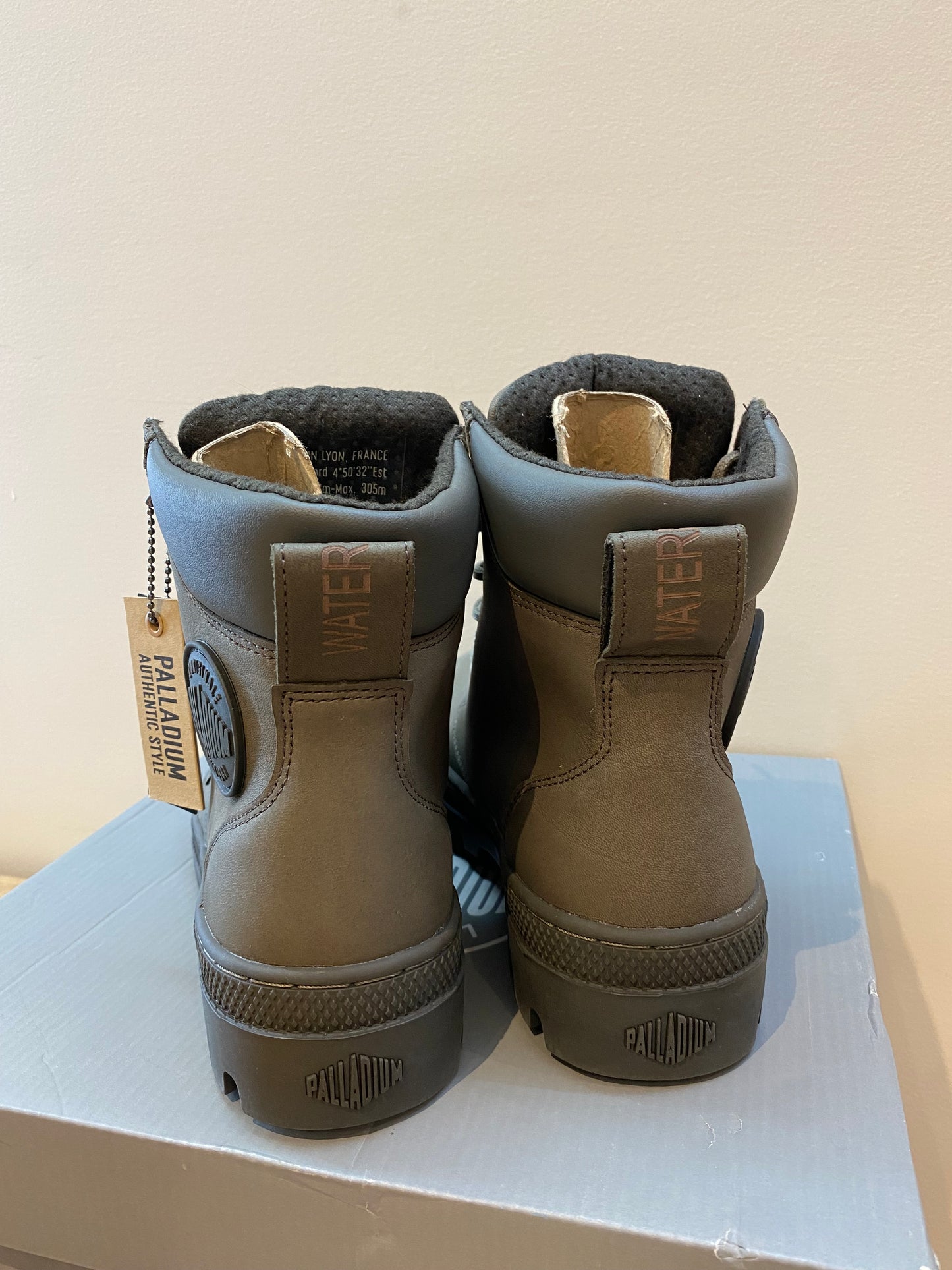 Palladium Pallabosse SC WP Leather Boots (Brand New) Grey - Size 8.5