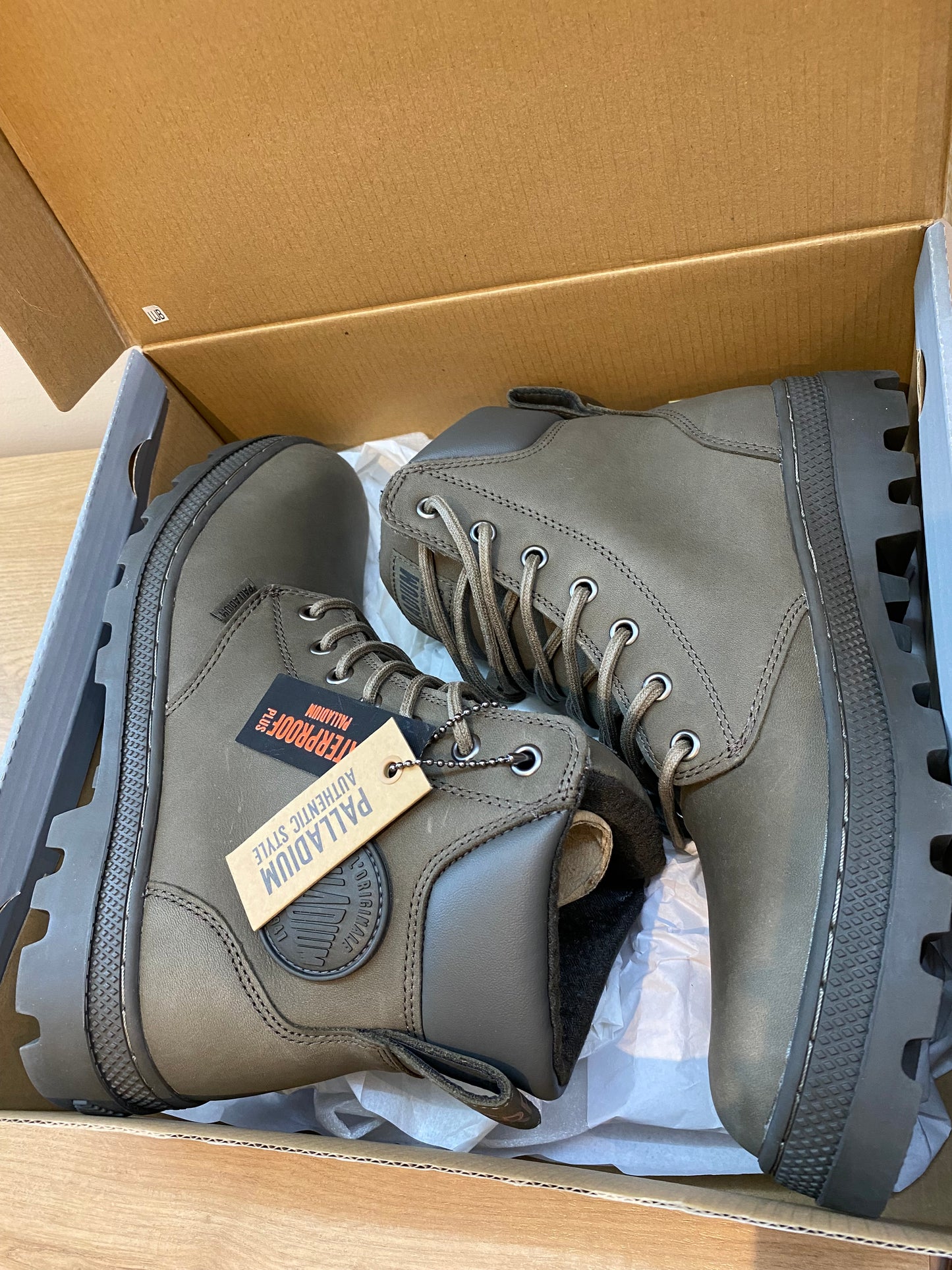 Palladium Pallabosse SC WP Leather Boots (Brand New) Grey - Size 8.5