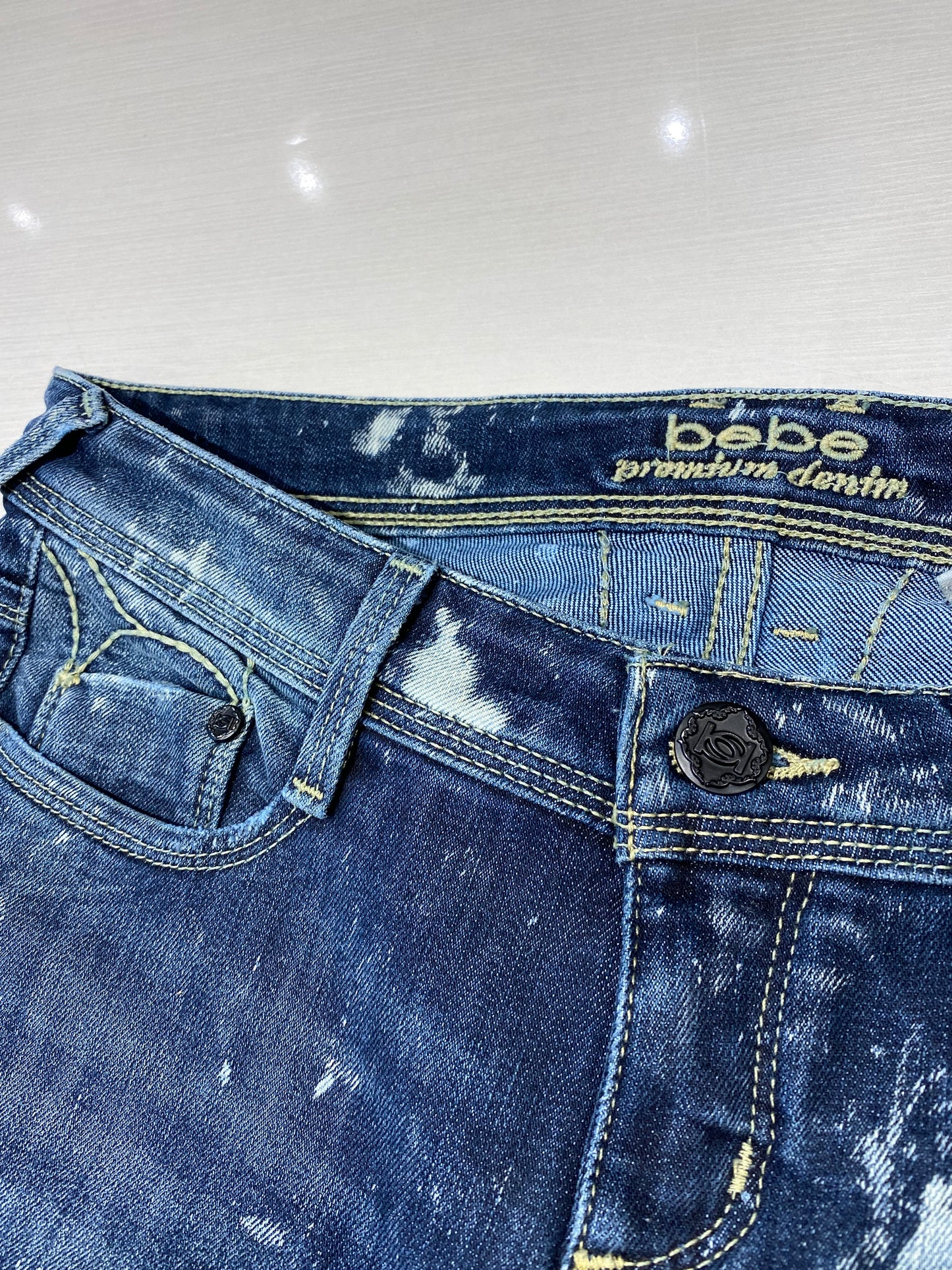 Bebe Premium Denim Jeans Flare Y2K - Size 29