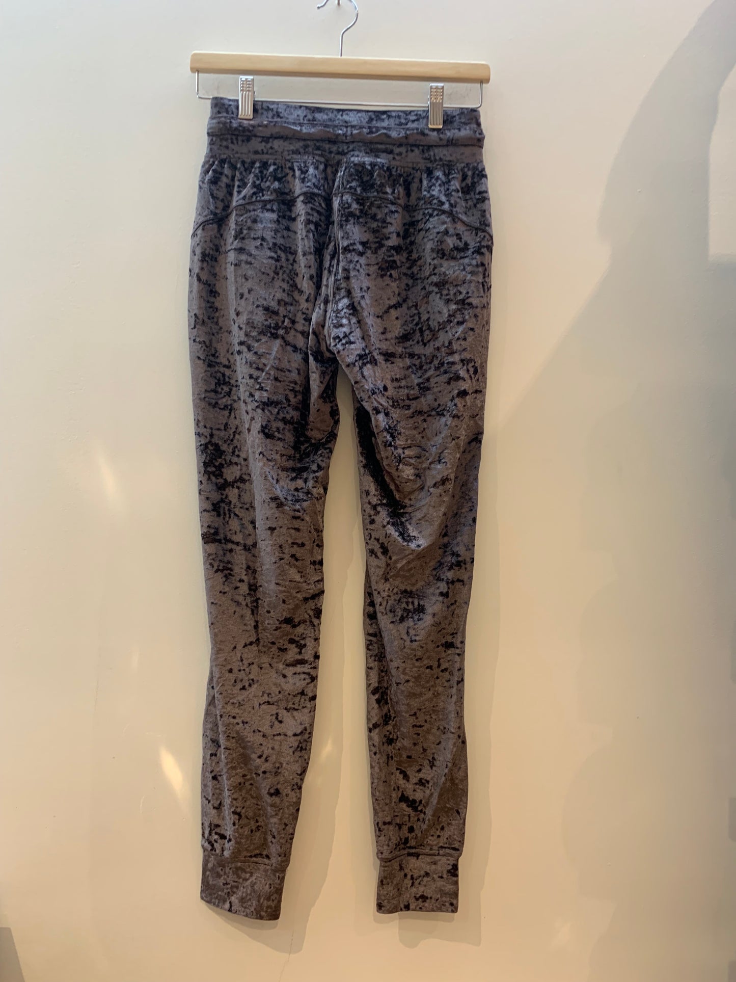 Lululemon Ready to Crush Jogger Pants Velvet French Press - Size 4