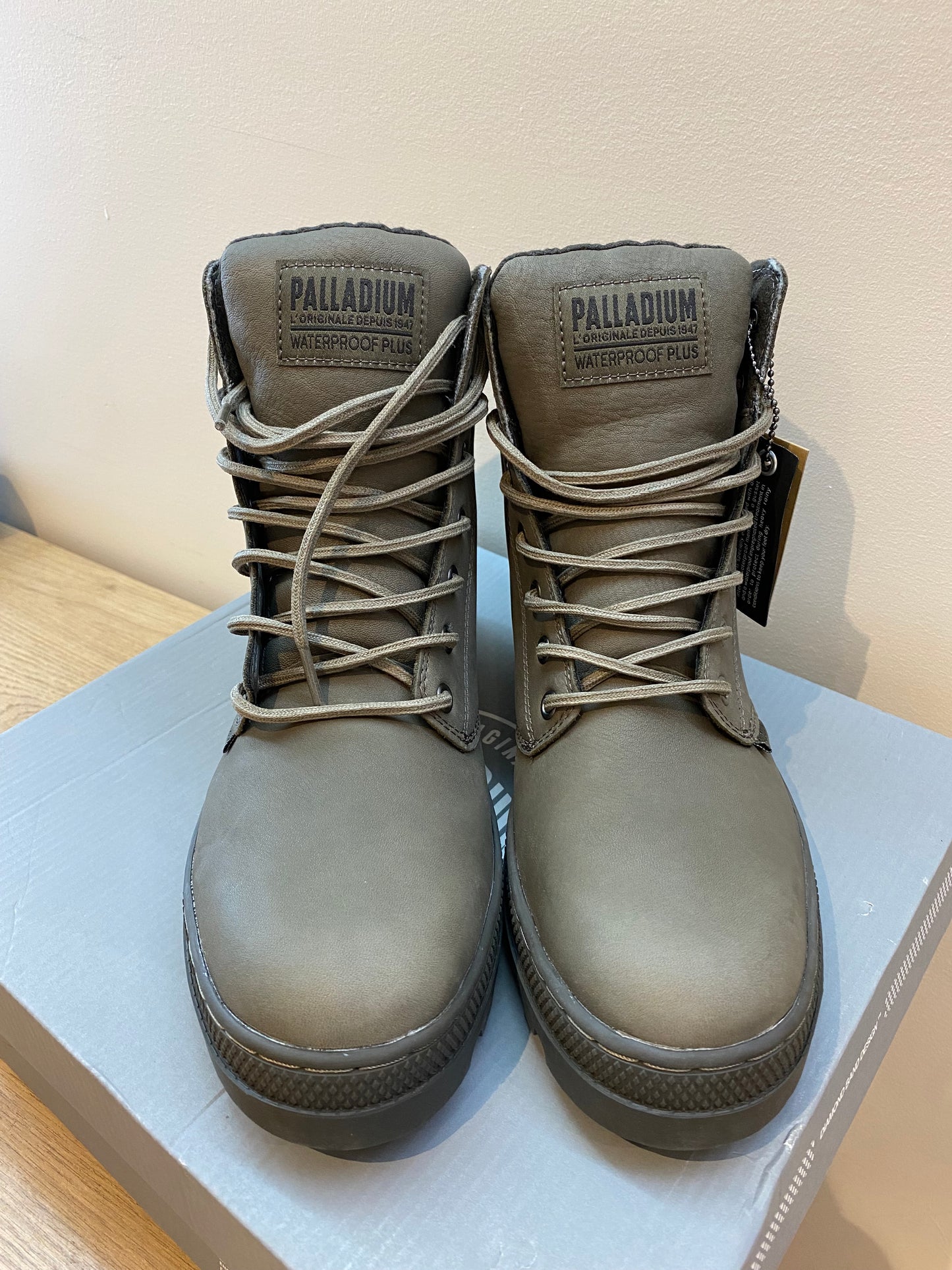 Palladium Pallabosse SC WP Leather Boots (Brand New) Grey - Size 8.5