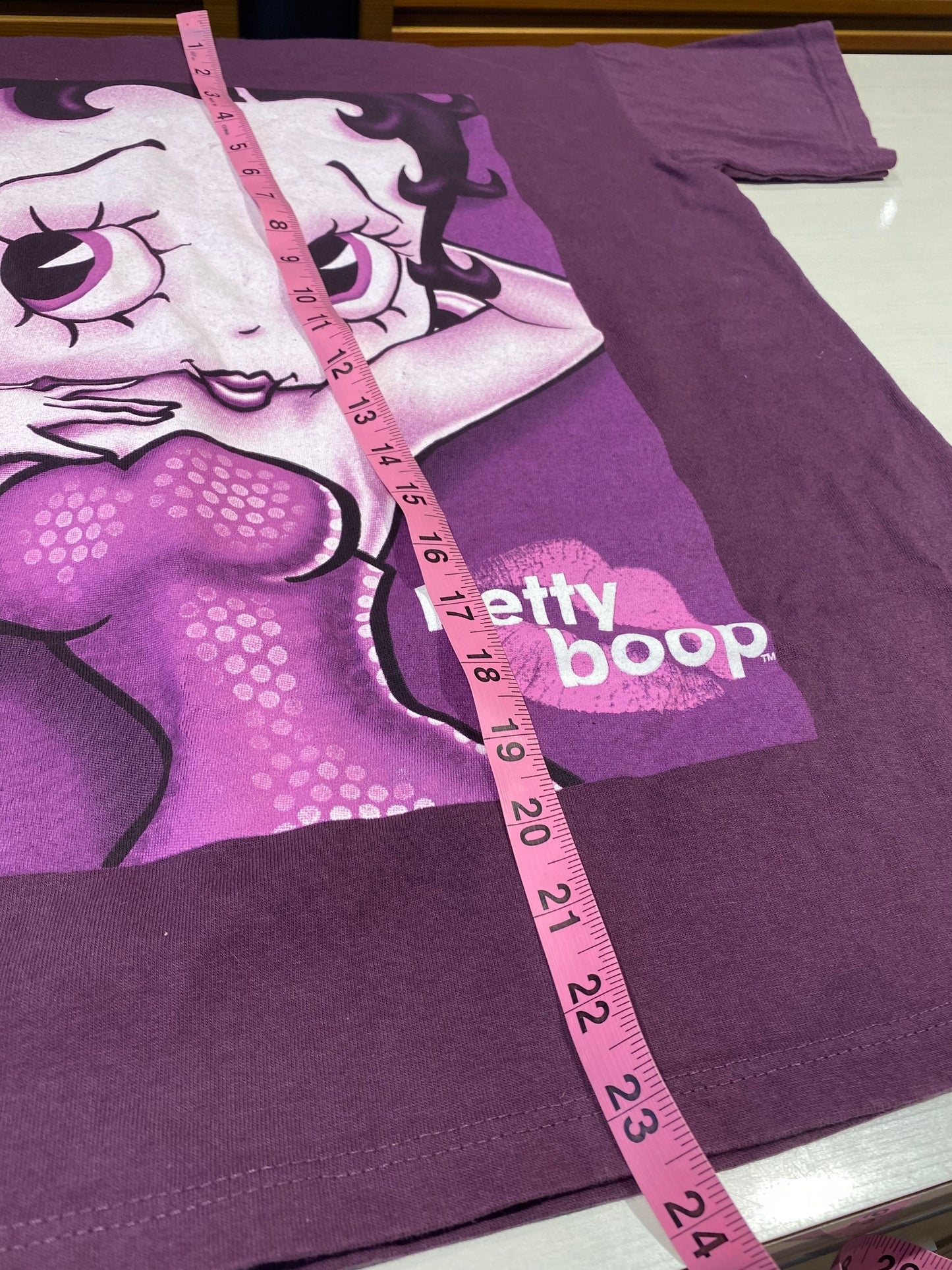 Gildan Activewear Betty Boop 1997 Vintage T-Shirt Purple - Size Medium