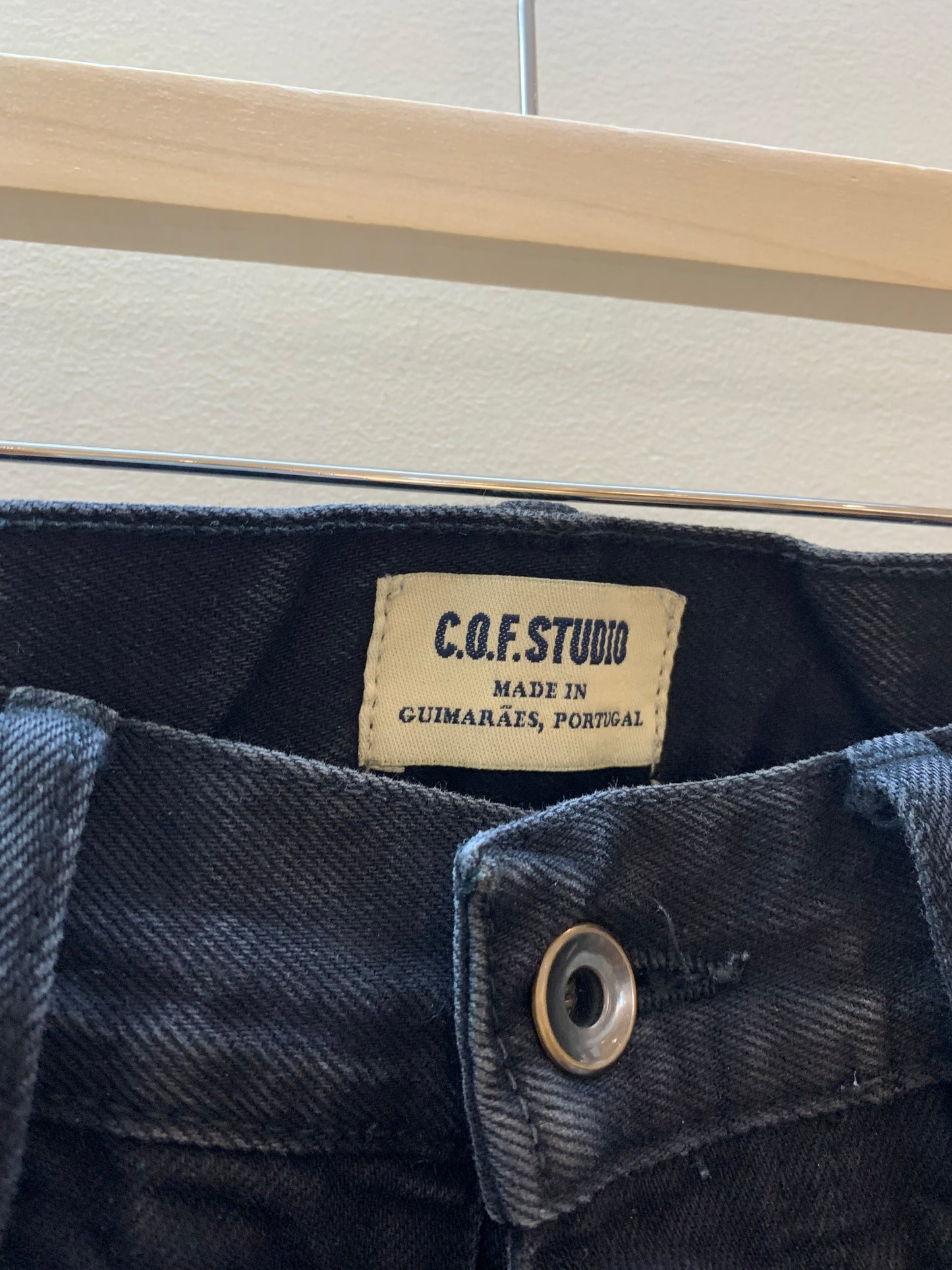 C.O.F. Studio Circle of Friends Regular Tapered Jeans - Men's Size 32 x 30