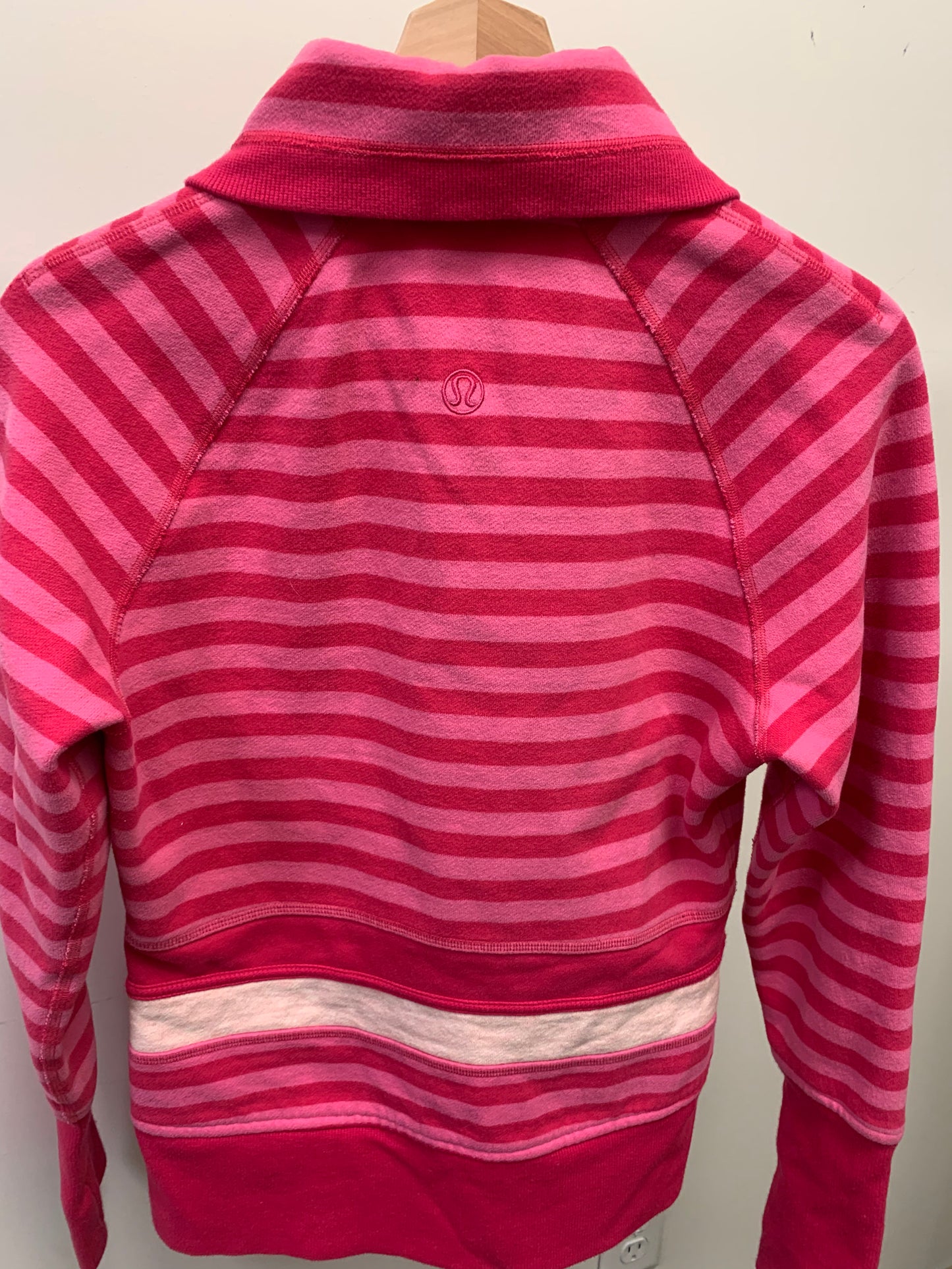 Lululemon Vintage Scuba Jacket Stripes Pink - Size 6