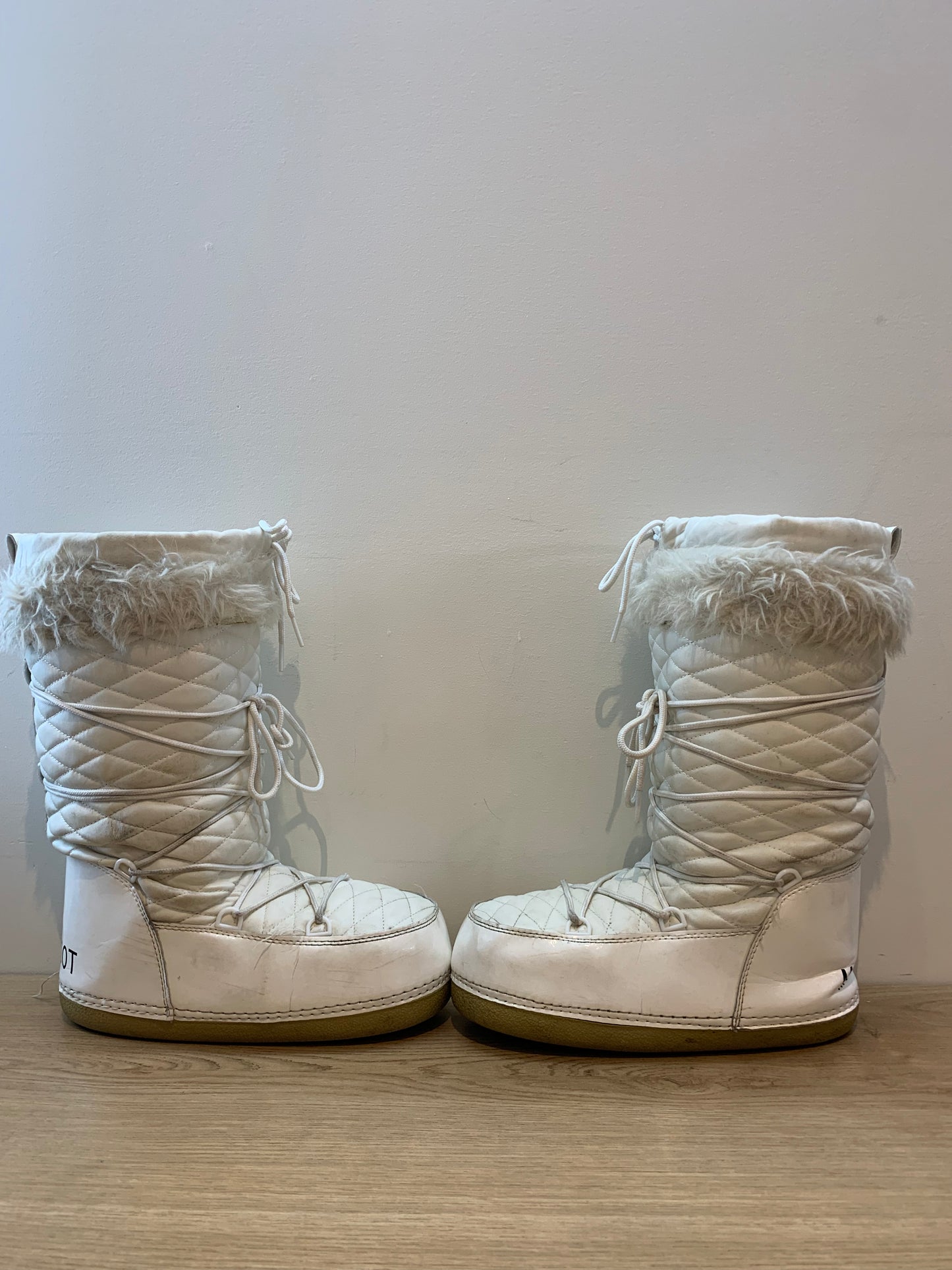 Moon Boot Icon Faux Fur Boots White - Size 38/40