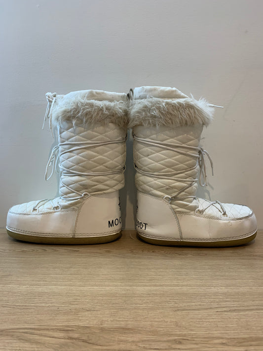 Moon Boot Icon Faux Fur Boots White - Size 38/40