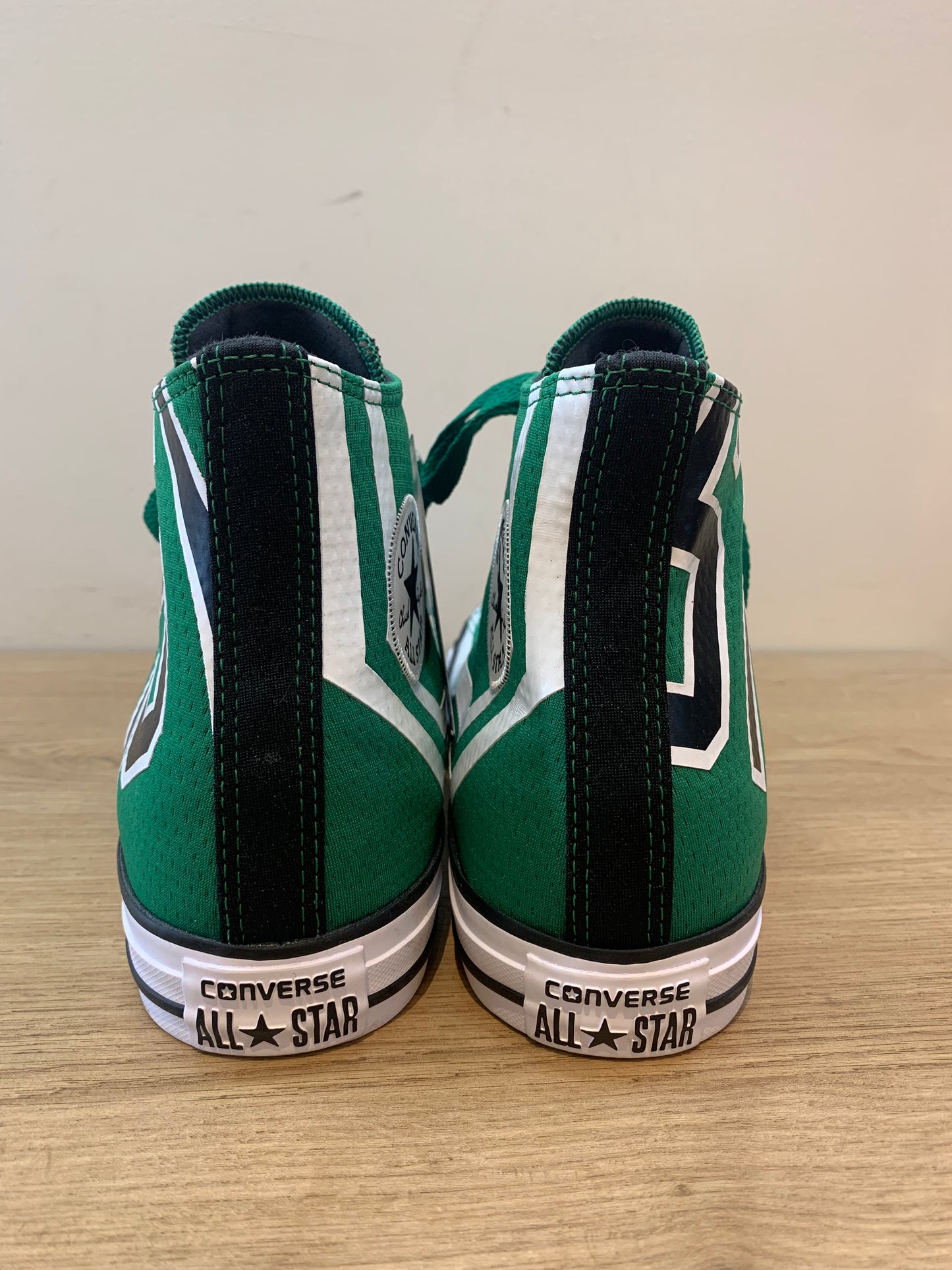 Converse Boston Celtics Chuck Taylor High All Star - Men's Size 9