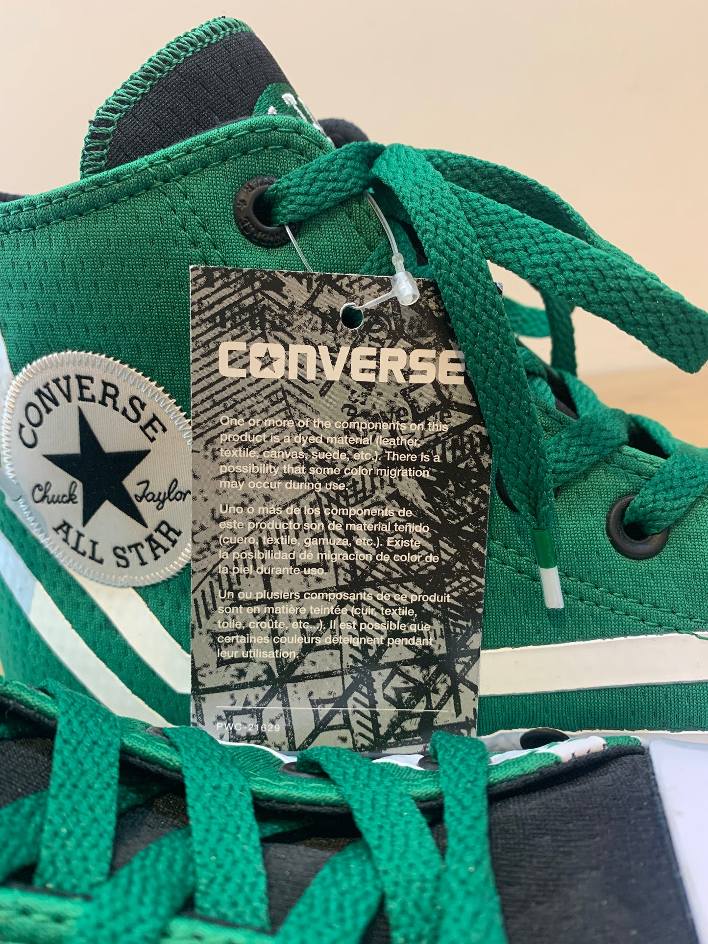 Converse Boston Celtics Chuck Taylor High All Star - Men's Size 9