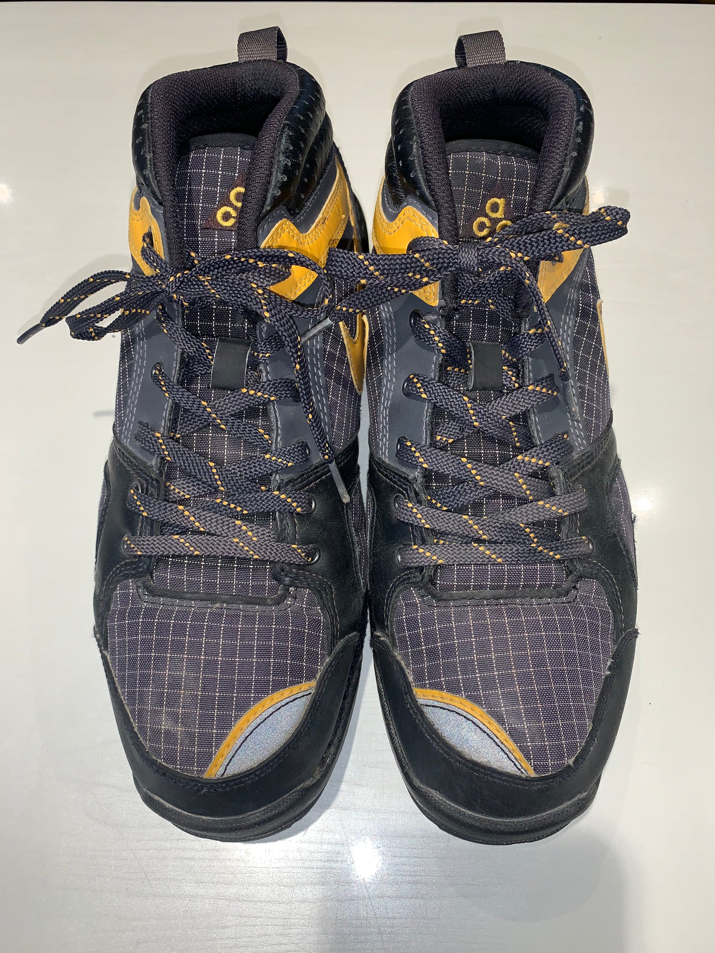 Nike ACG Boots Shoes Vintage Yellow/Black - Men’s Shoe Size 10.5