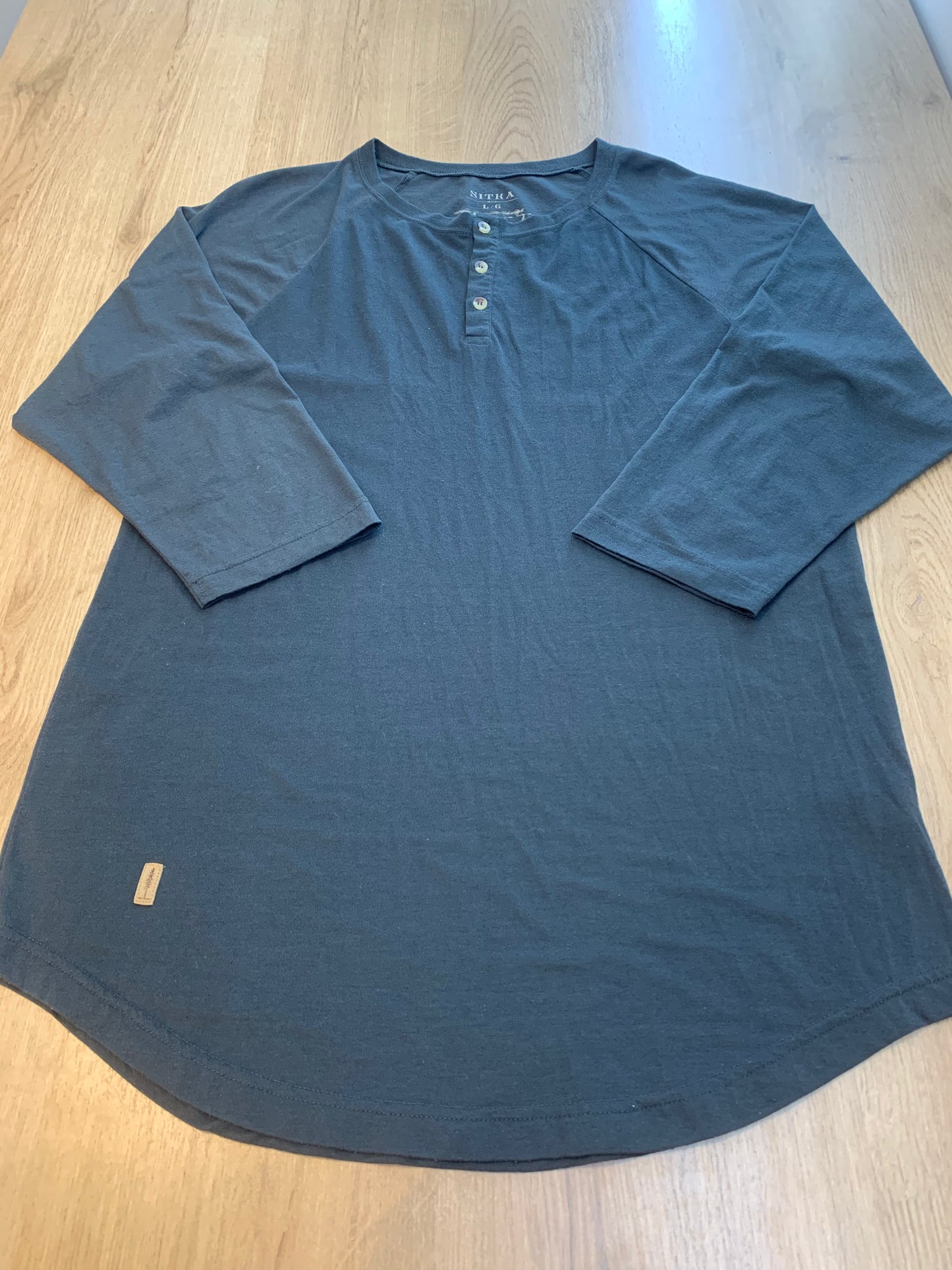 Sitka Three-Quarter Sleeve Henley Shirt Black - Men’s Size Large