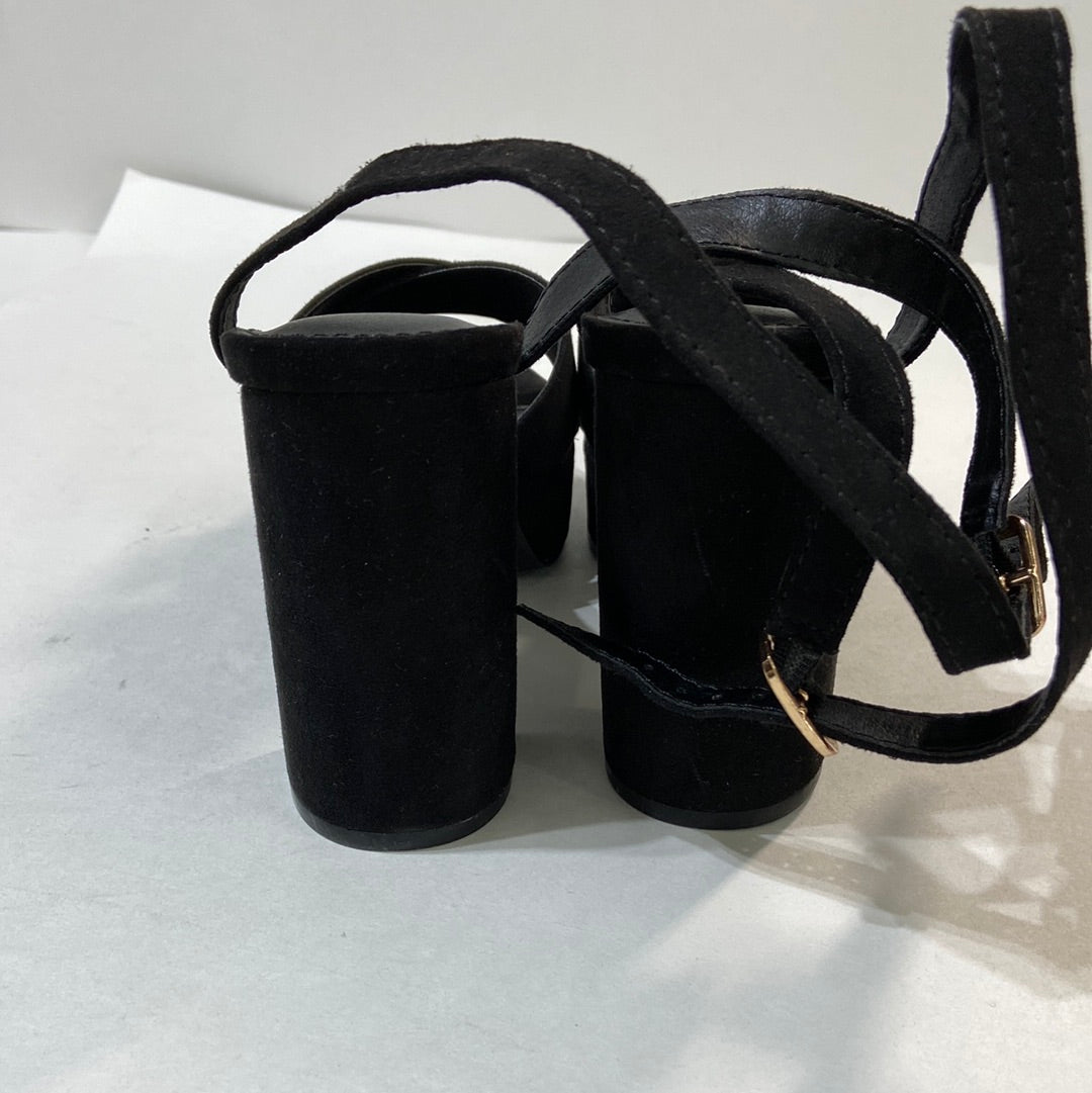 Lulus Suede 4” Heels Black - Size 6
