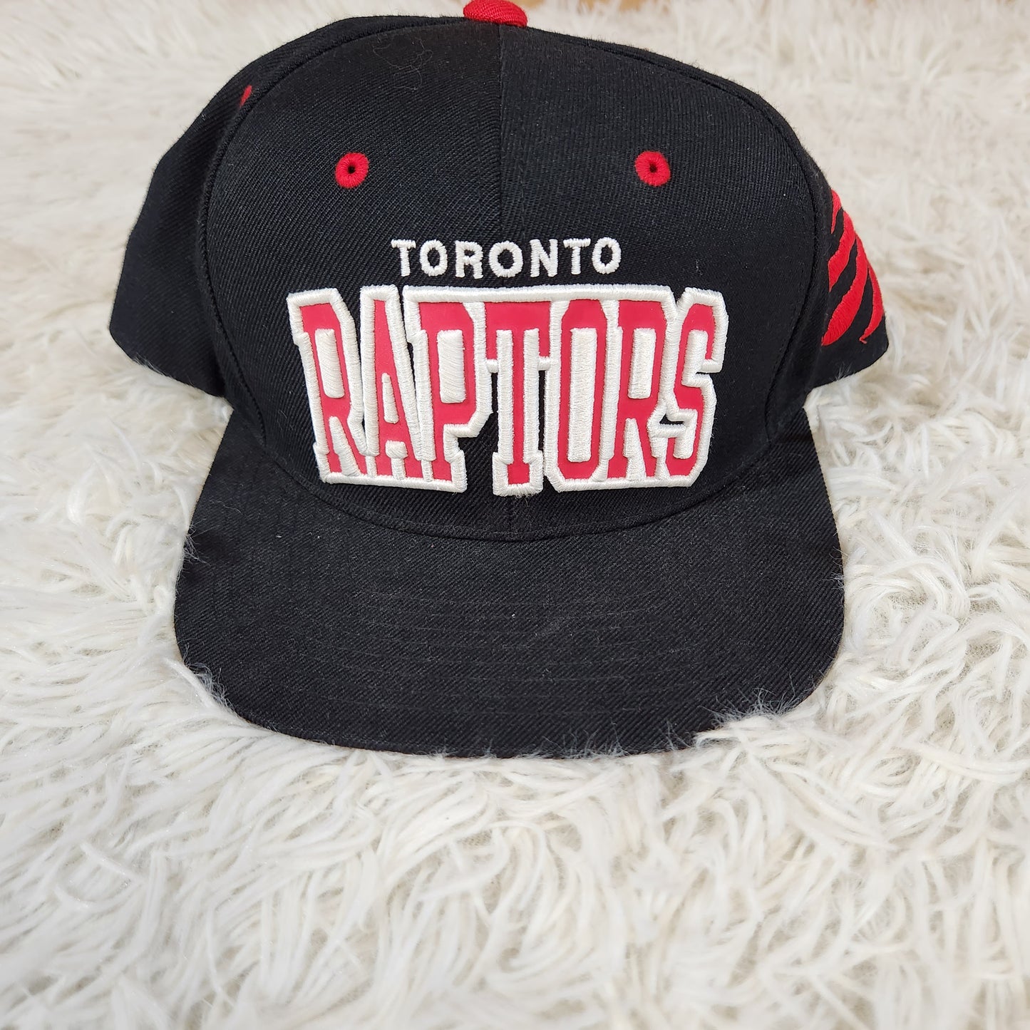 Mitchell & Ness "Toronto Raptors" Snapback Cap Black/Red